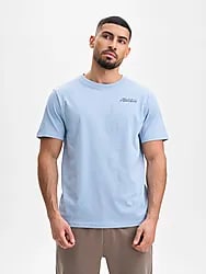 M GRAPHIC TEE - DUSTY BLUE Model01 Small1x1