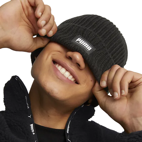 704816101101 PUMA  Ribbed Classic Cuff Beanie 704816101101 PUMA Ribbed Classic Cuff Beanie  Model01 Detail