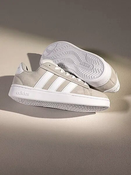 ADIDAS М Гранд Корт Альфа 00-х