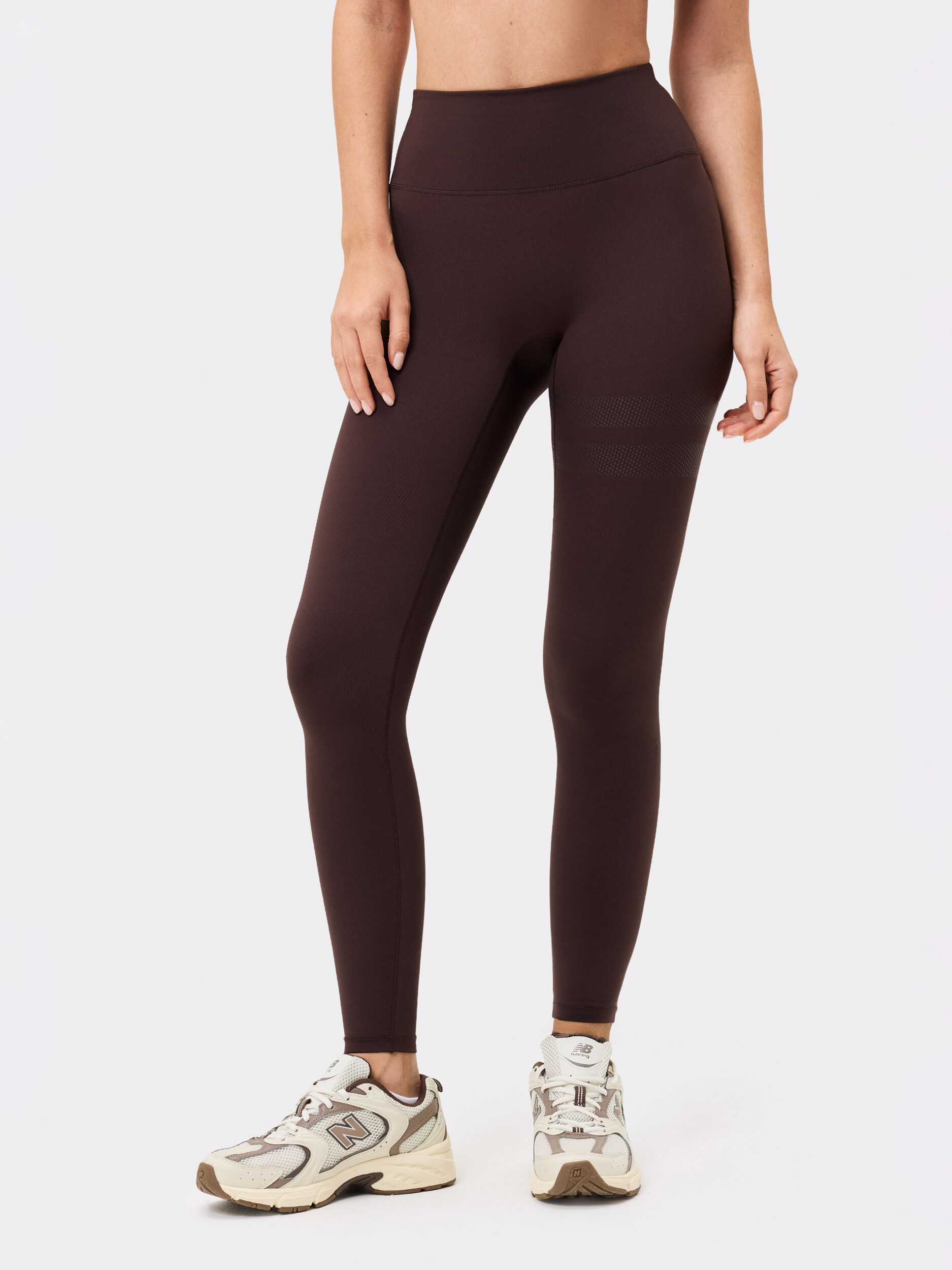 
STRONGER, 
The Signature One Leggings, 
Detail 1
