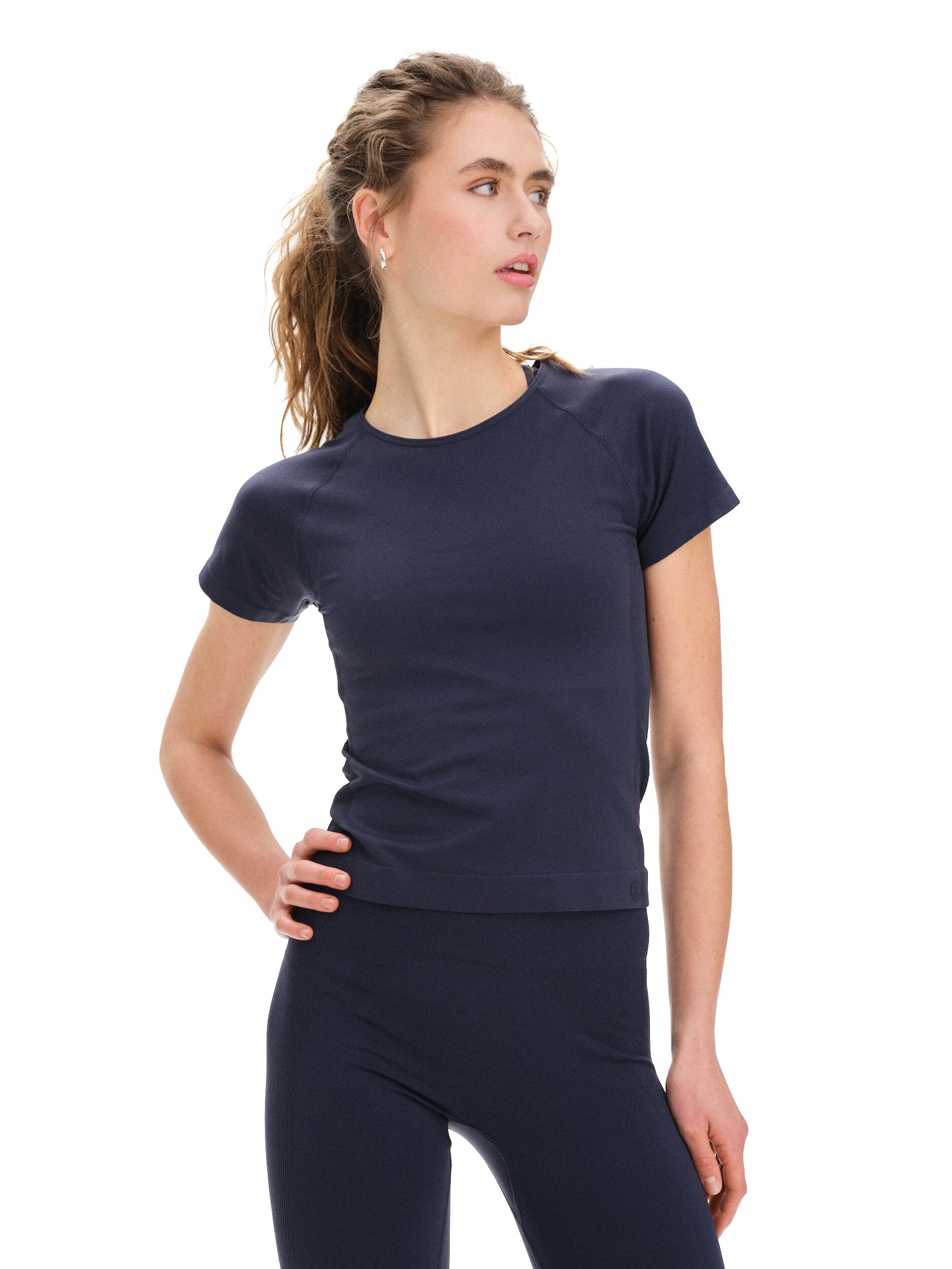 
GRATITUDE, 
Seamless Tee W, 
Detail 1
