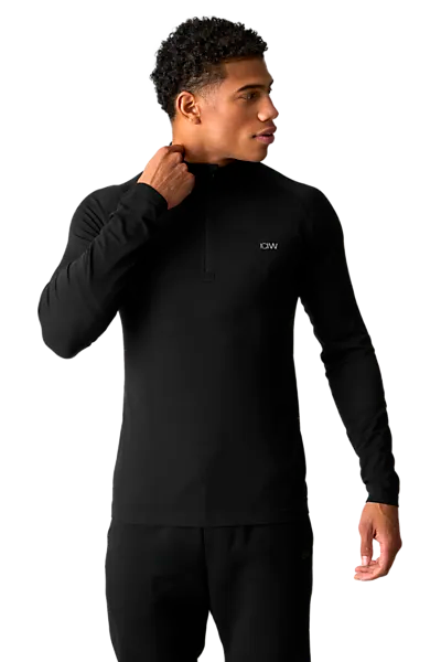 405433101101 ICANIWILL M Essential Seamless ¼ Zip Long Sleeve 405433101101 ICANIWILL M Essential Seamless ¼ Zip Long Sleeve Model01 Detail