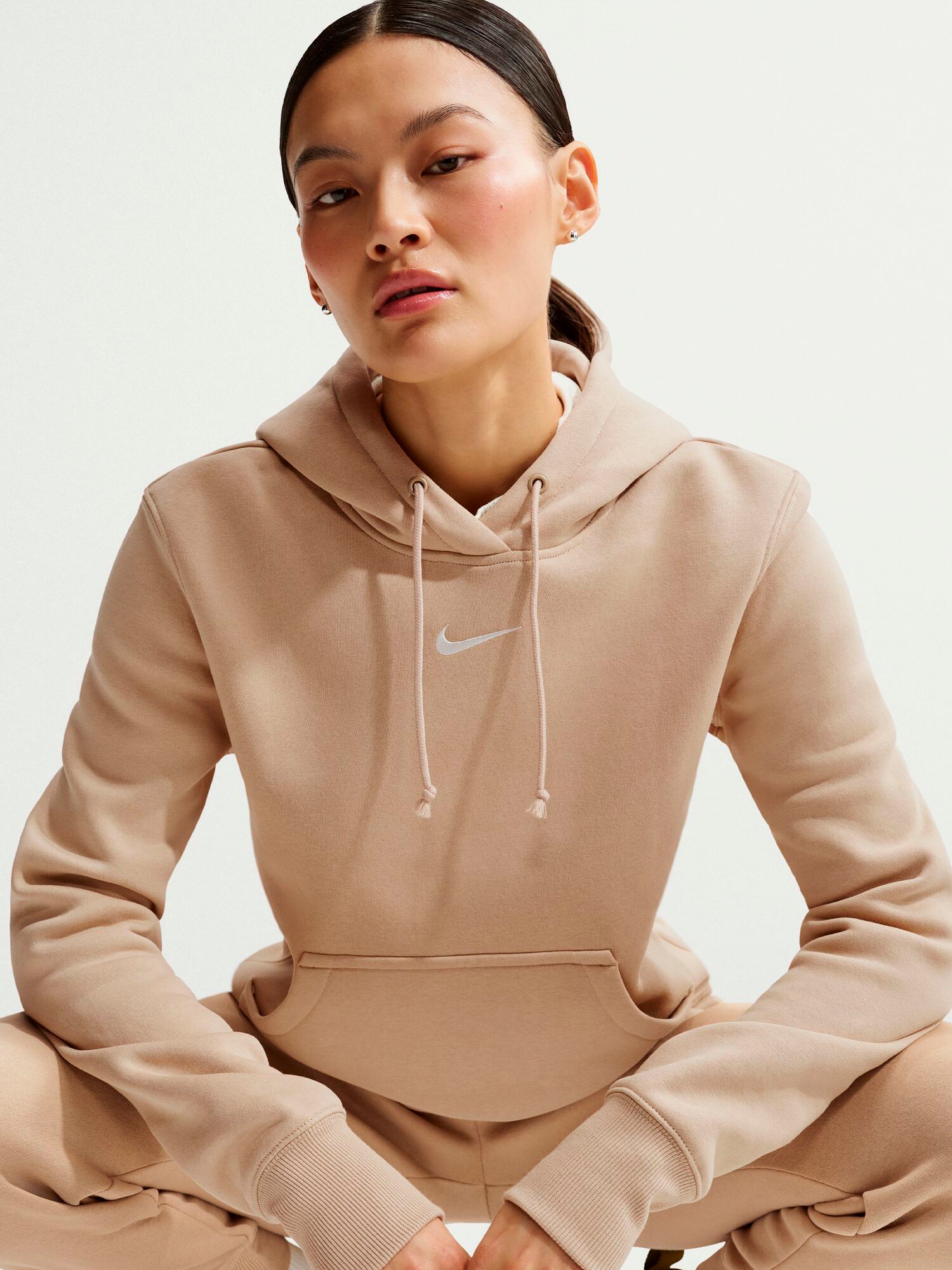 
NIKE, 
W Phoenix Fleece Hood, 
Detail 1
