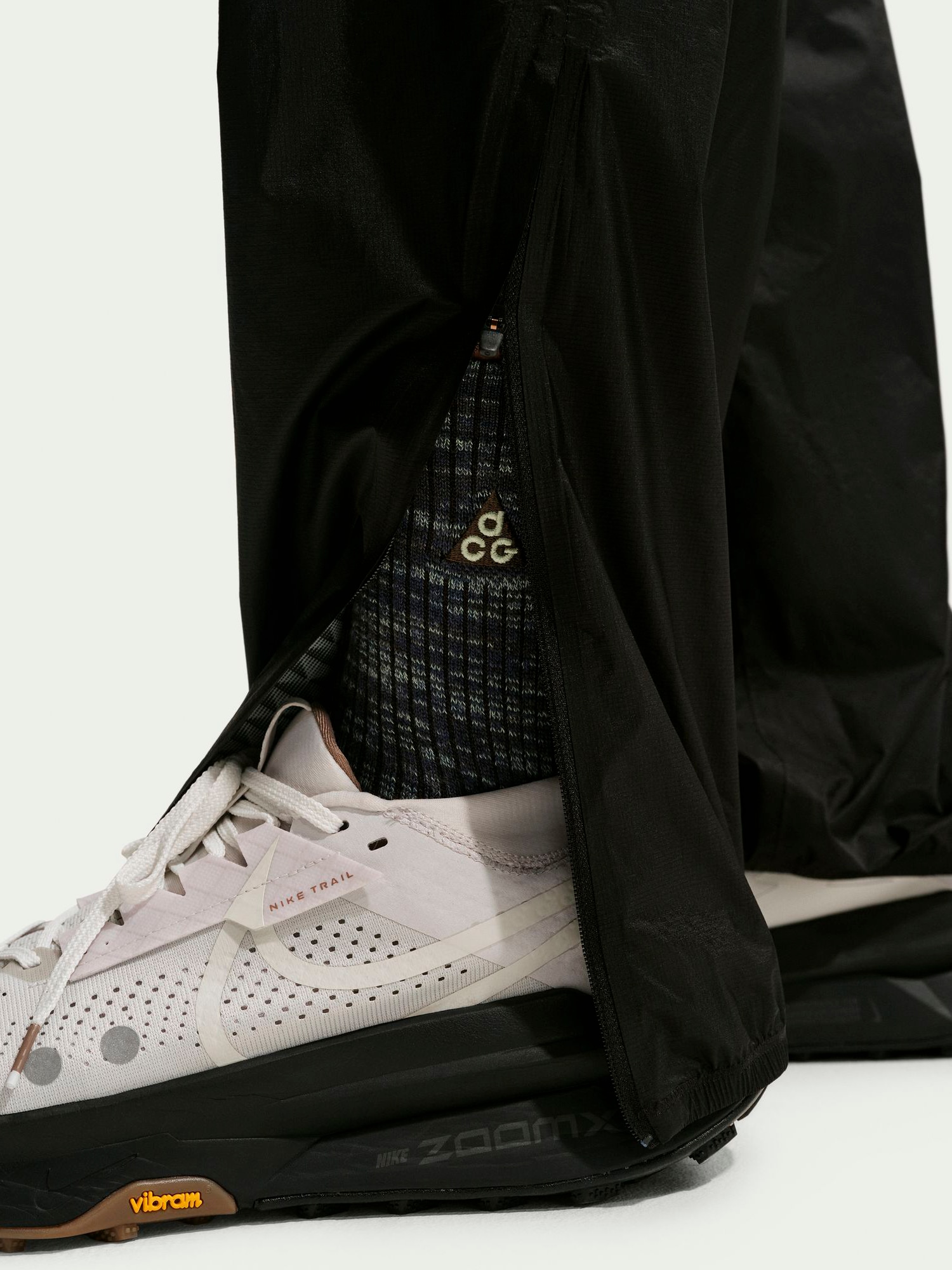 NIKE, M NIKE ACG "TRAILWIND" STORM-FIT PANTS