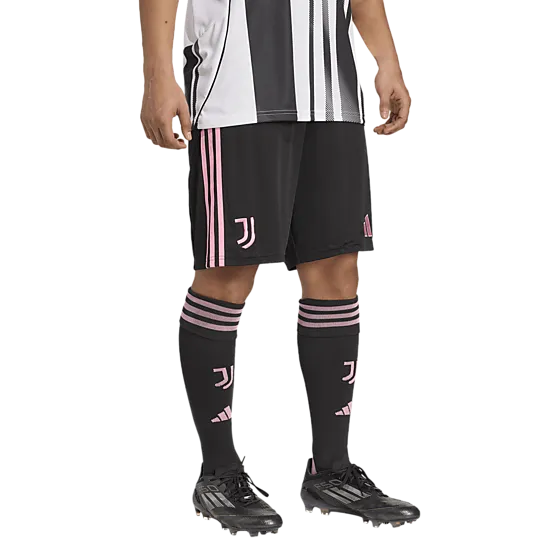 404257101102 ADIDAS Juve H Shorts 404257101102 ADIDAS Juve H Shorts Model01 Detail