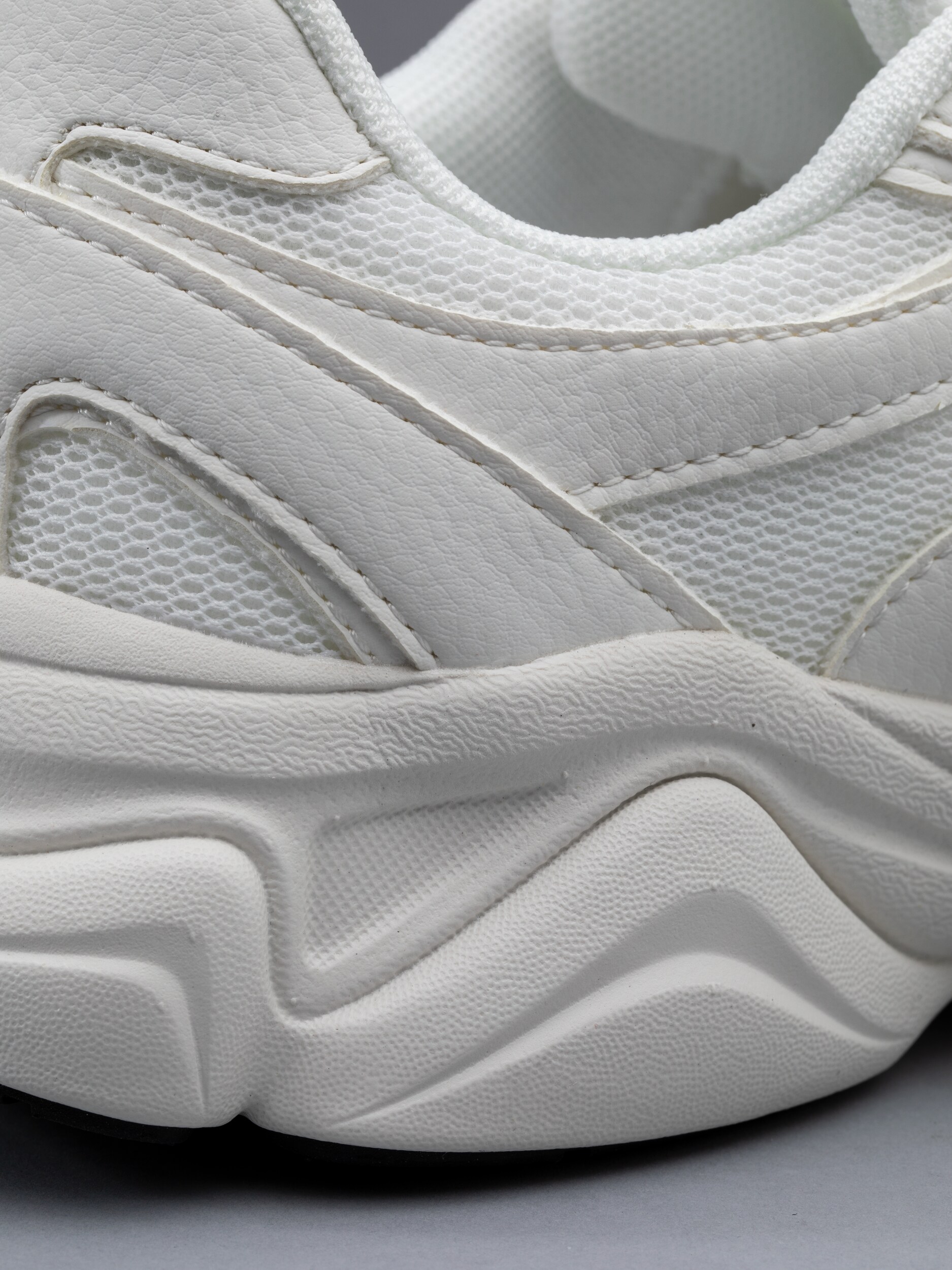 SOC, W On The Move Sneaker