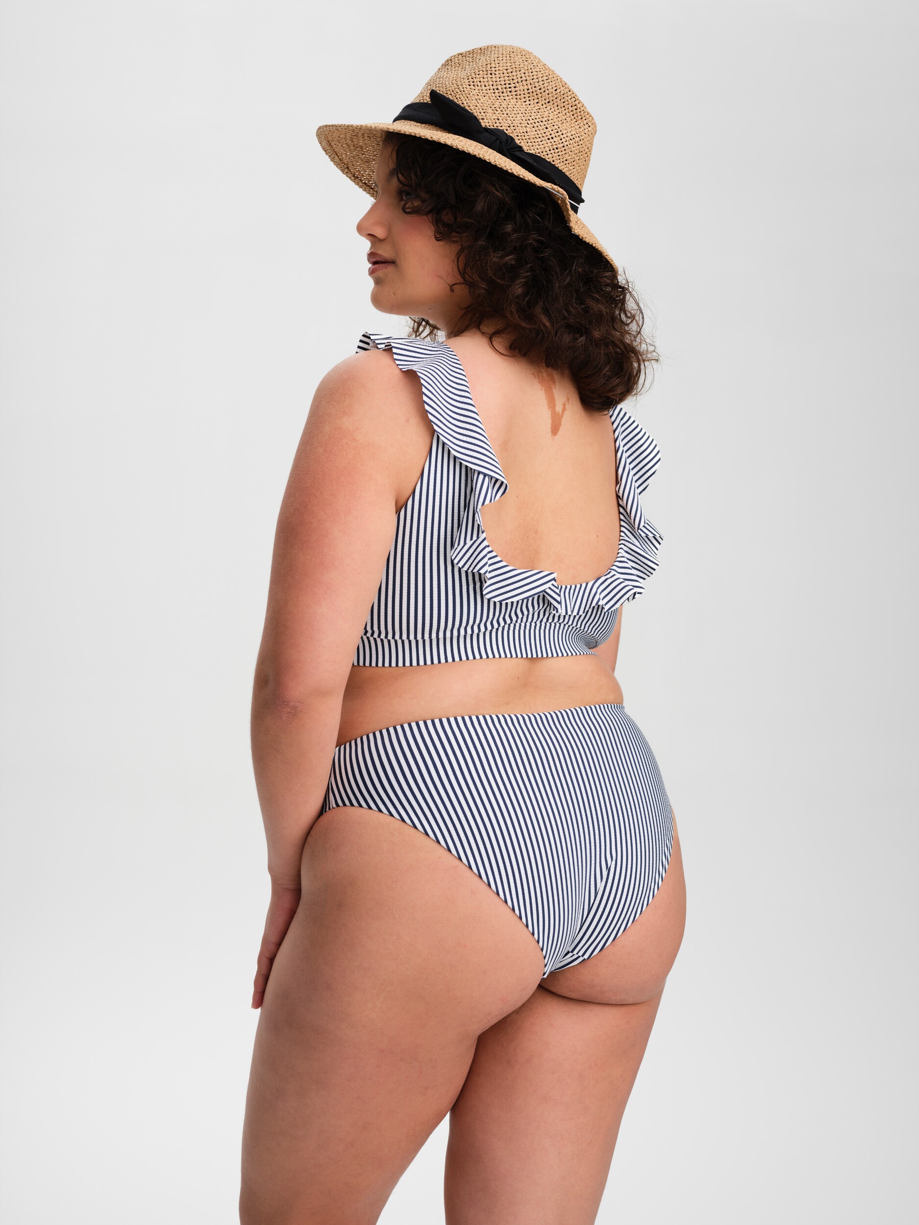 RACE MARINE, W Anthea Brief