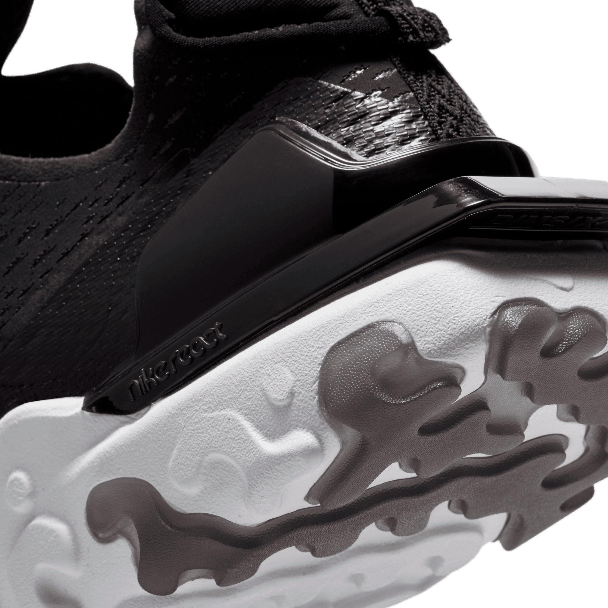 NIKE, M React Vision