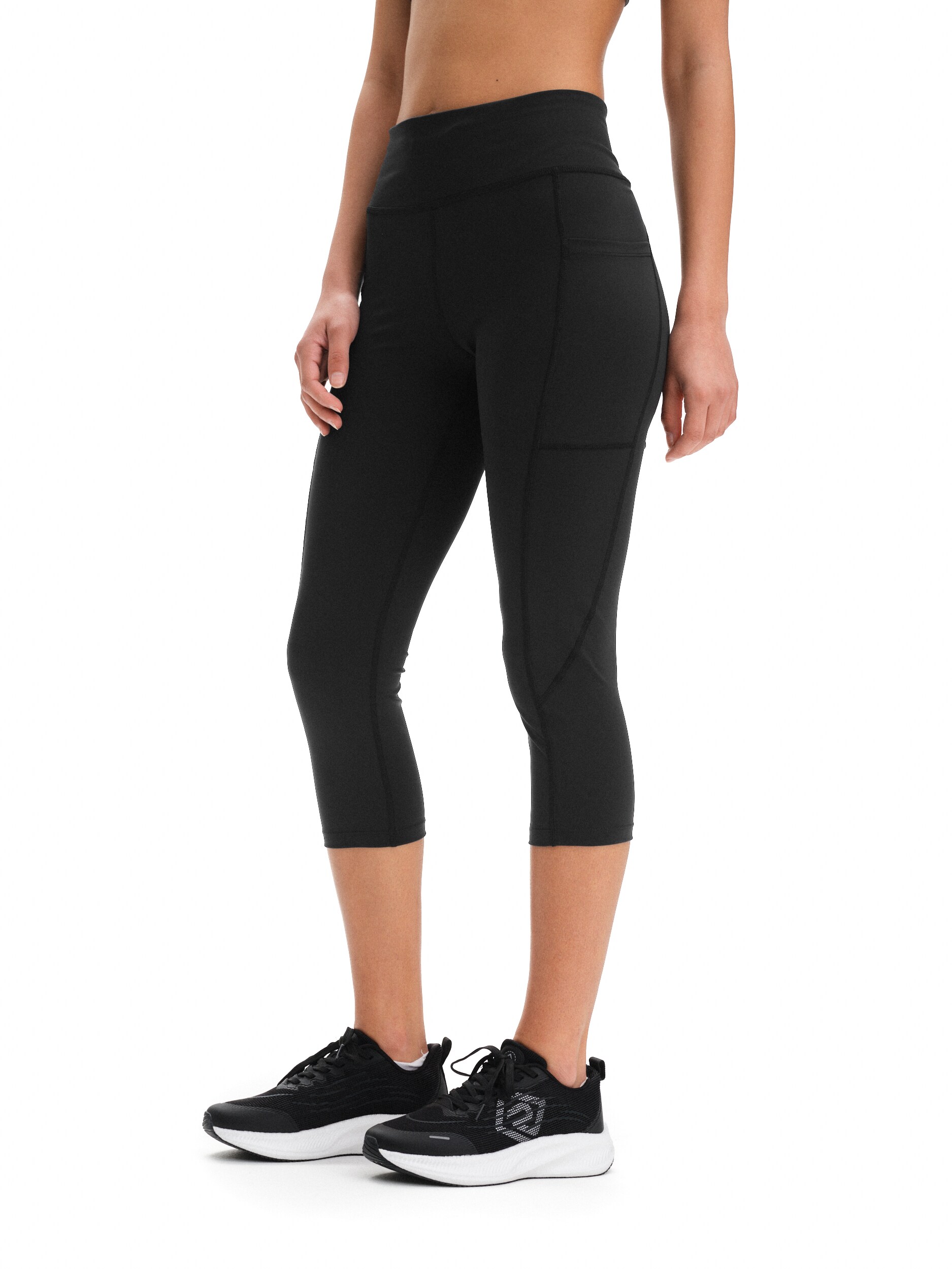 
RONHILL, 
Run Tight 3/4 W, 
Detail 1
