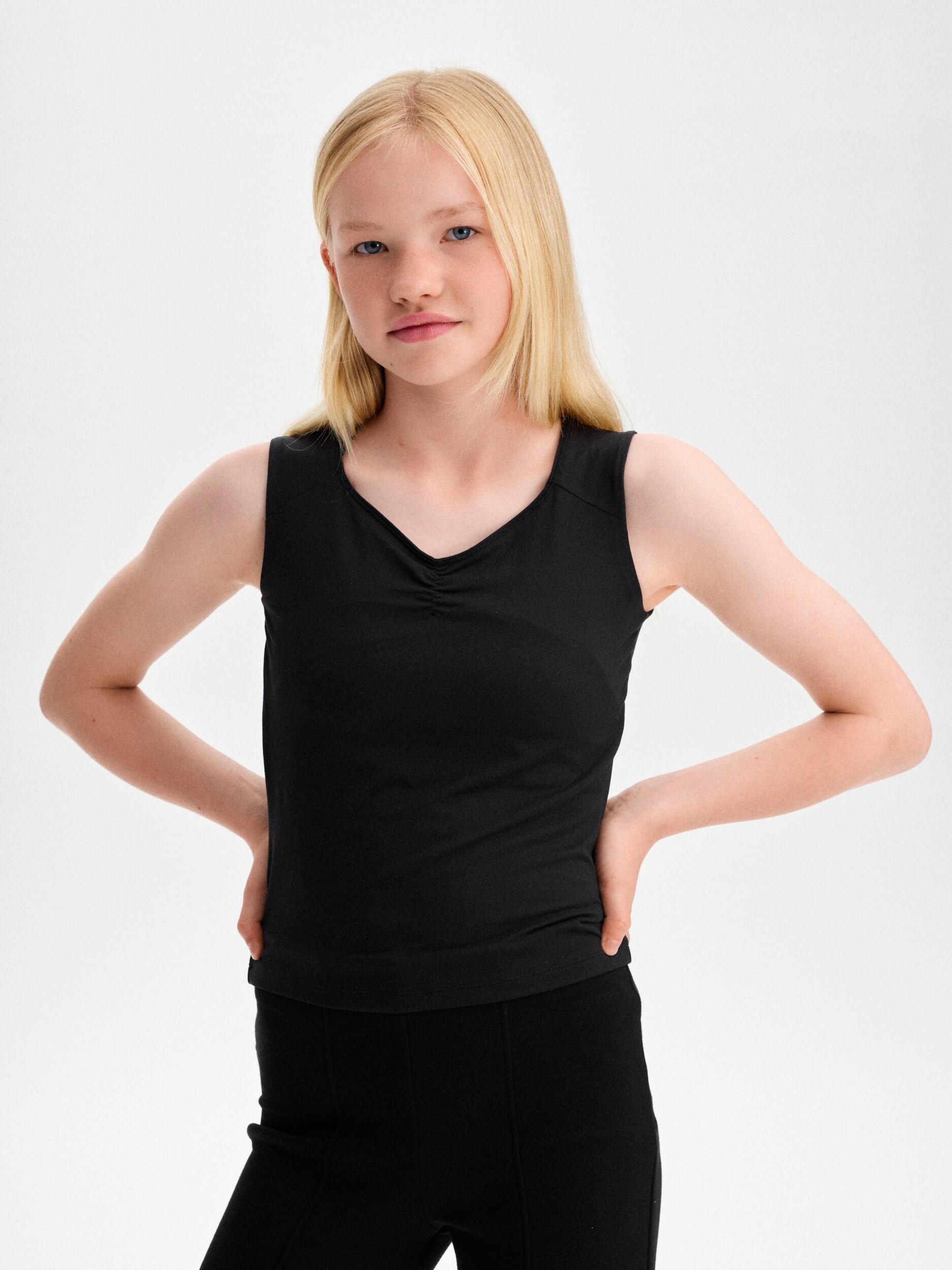 
SOC, 
J SOFT SWEETHEART SINGLET, 
Detail 1
