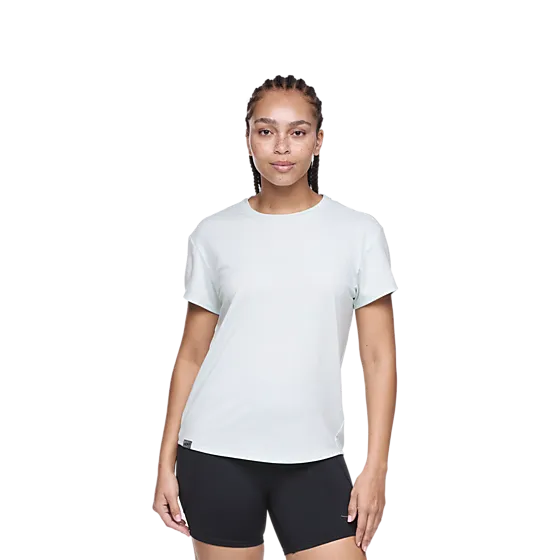 708677103101 HOKA  W hoka essential tee black l 708677103101 HOKA W hoka essential tee black l  Model01 Detail