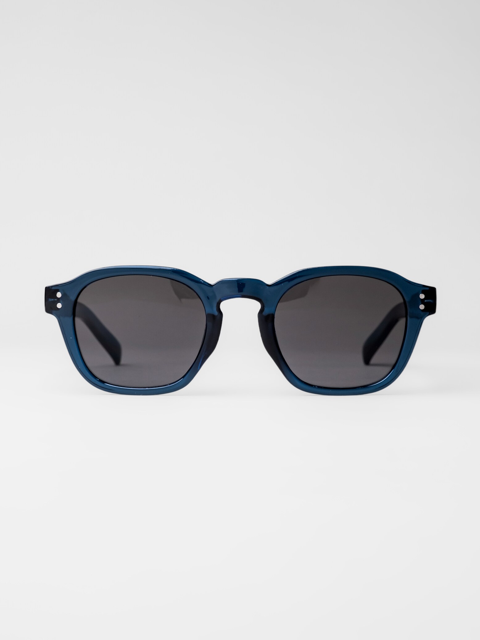 
ELLA & JAY, 
VIBES, 
Detail 1
