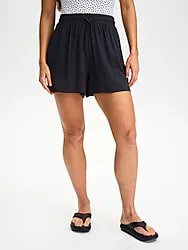 W BEACH DAY SHORTS - NEARLY BLACK Model01 Small1x1