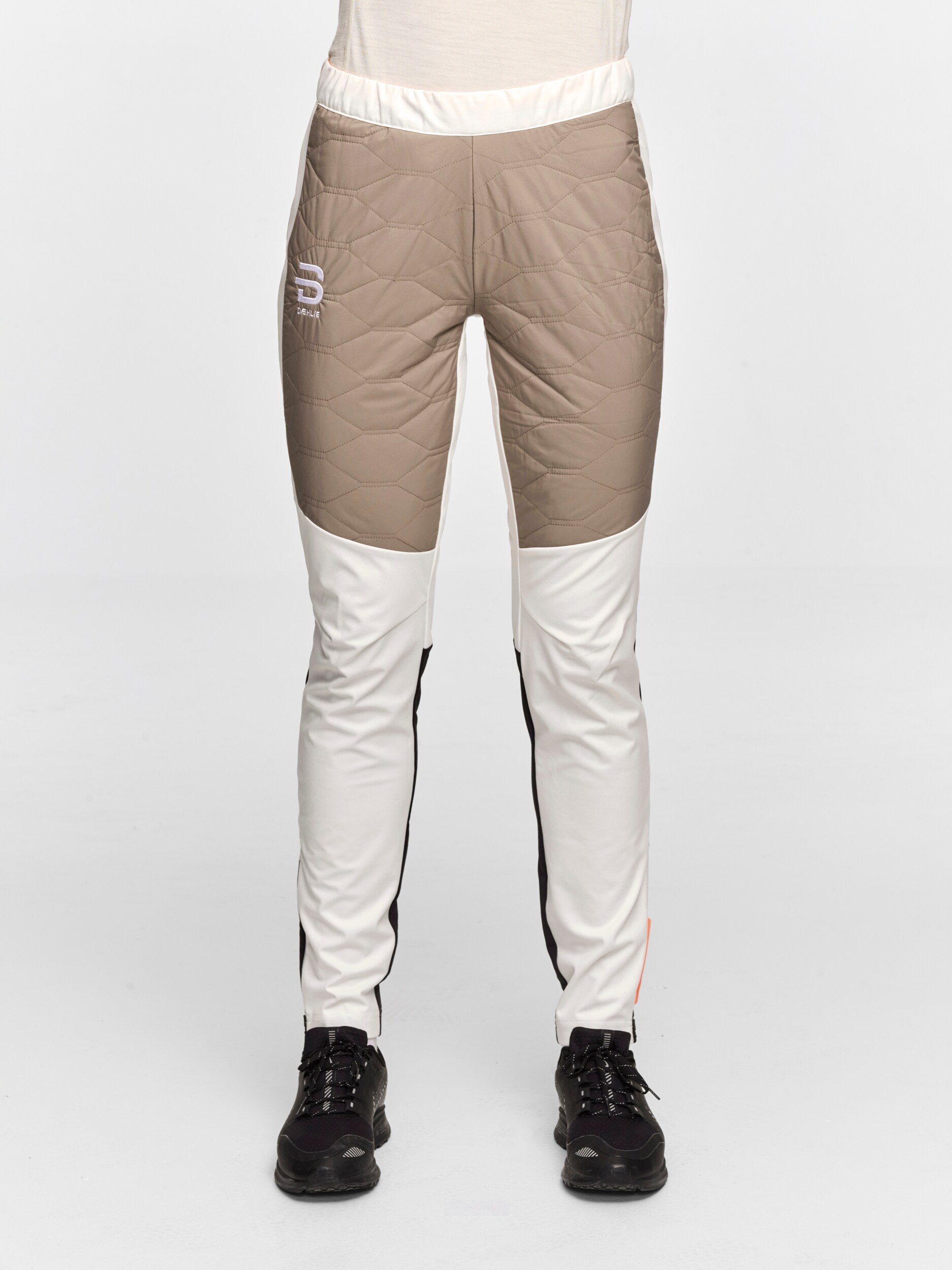 
DAHLIE, 
W Challenge Pants, 
Detail 1
