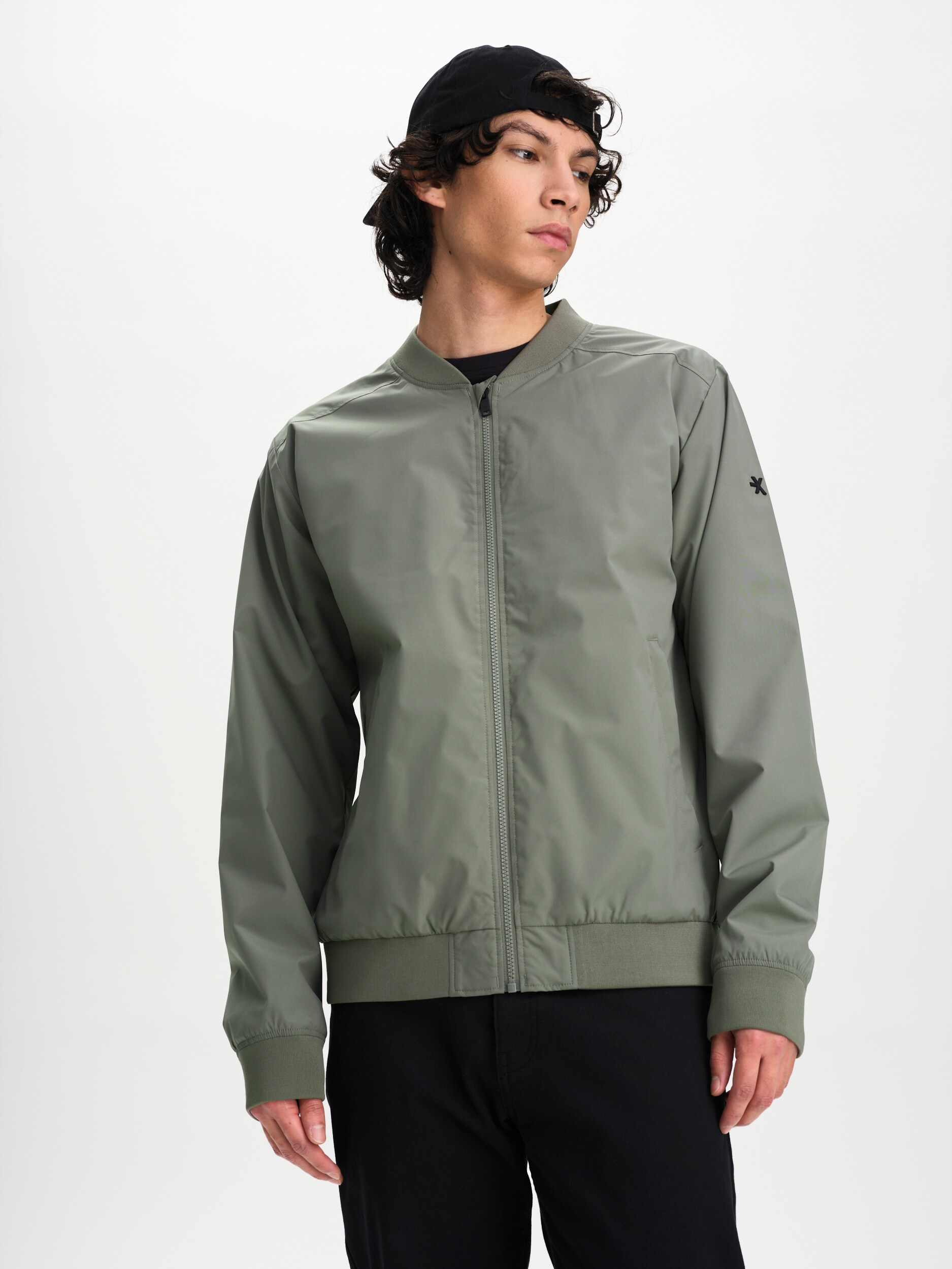 
EVEREST, 
M Nebo Bomber Jacket, 
Detail 1

