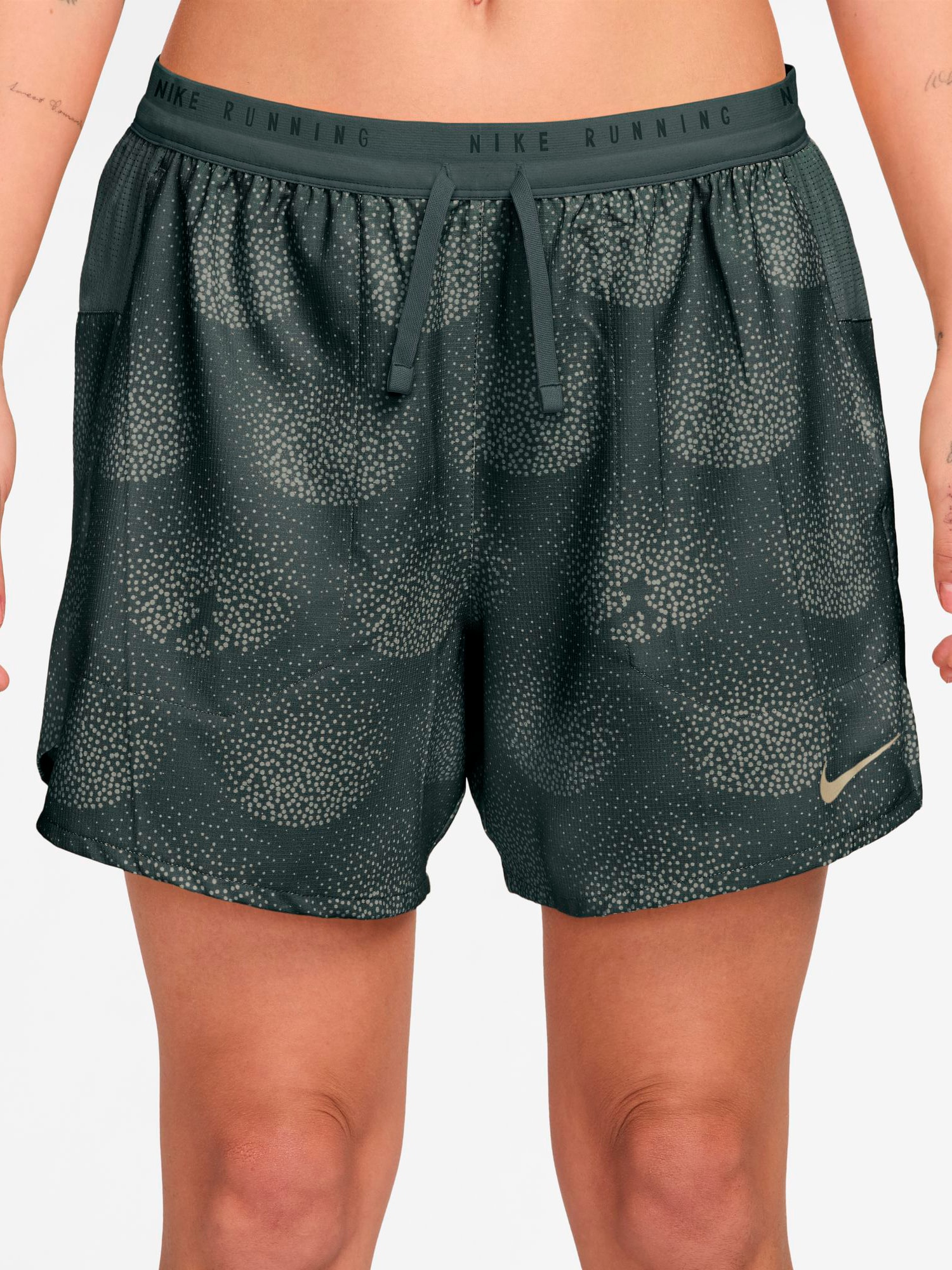 
NIKE, 
M NK DF STRD DST DRMS 5BF SHRT, 
Detail 1
