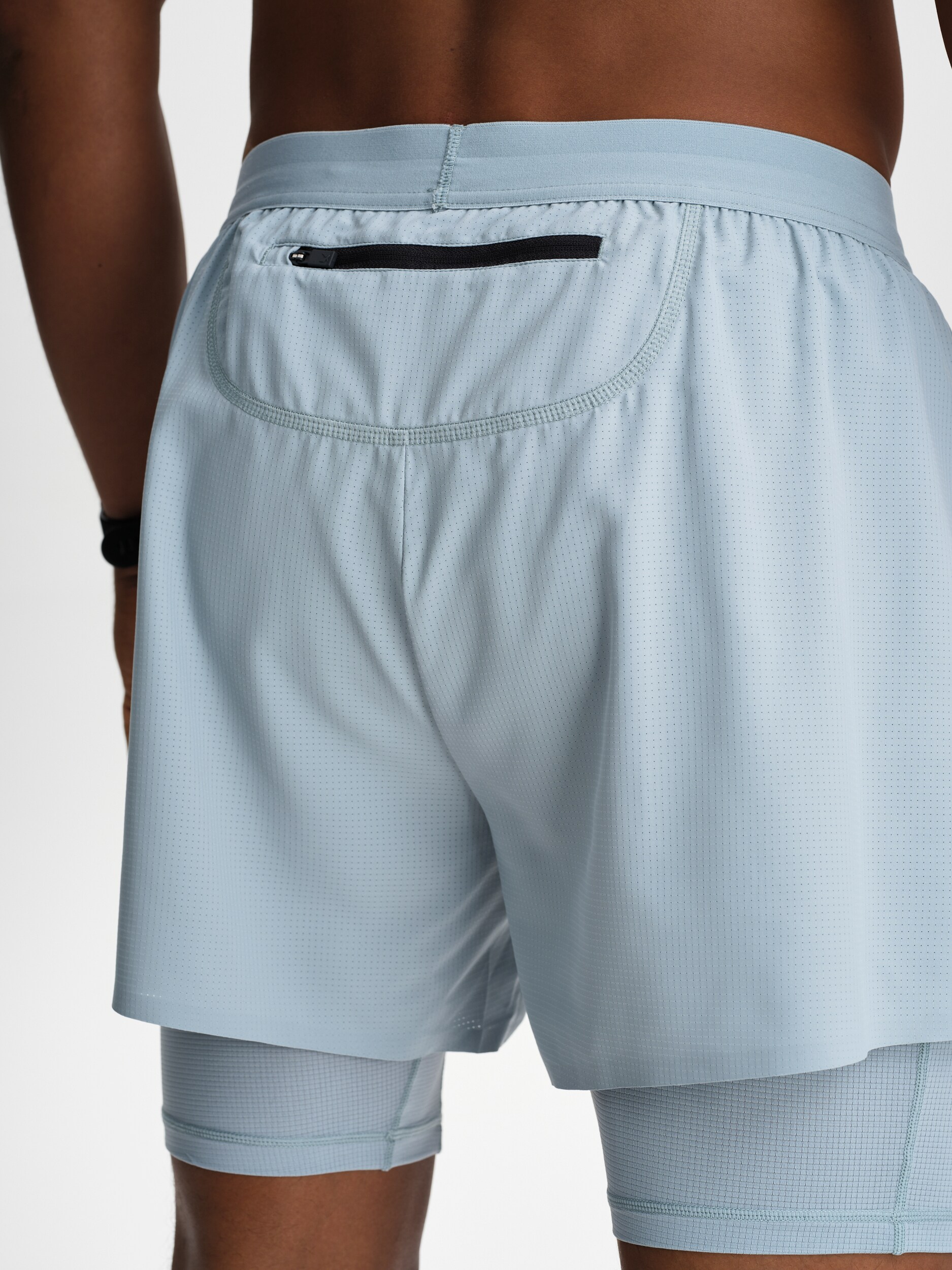 SOC, M RUN AIRY SHORTS