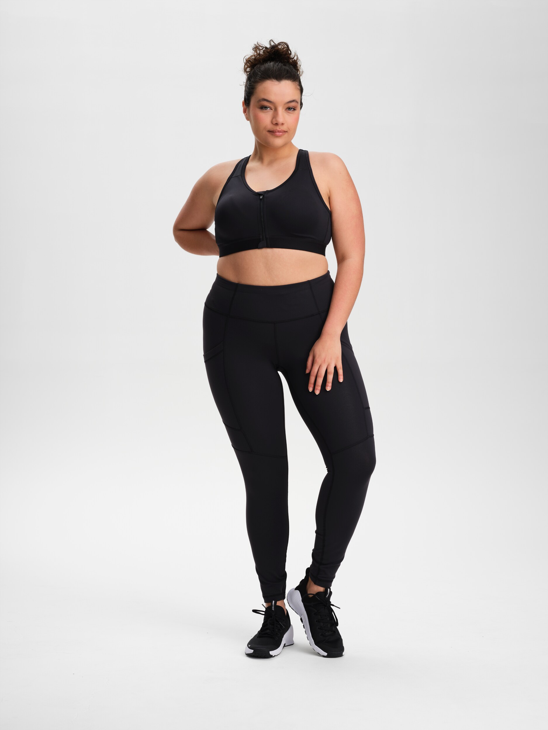 SOC, W High Zip Int Bra