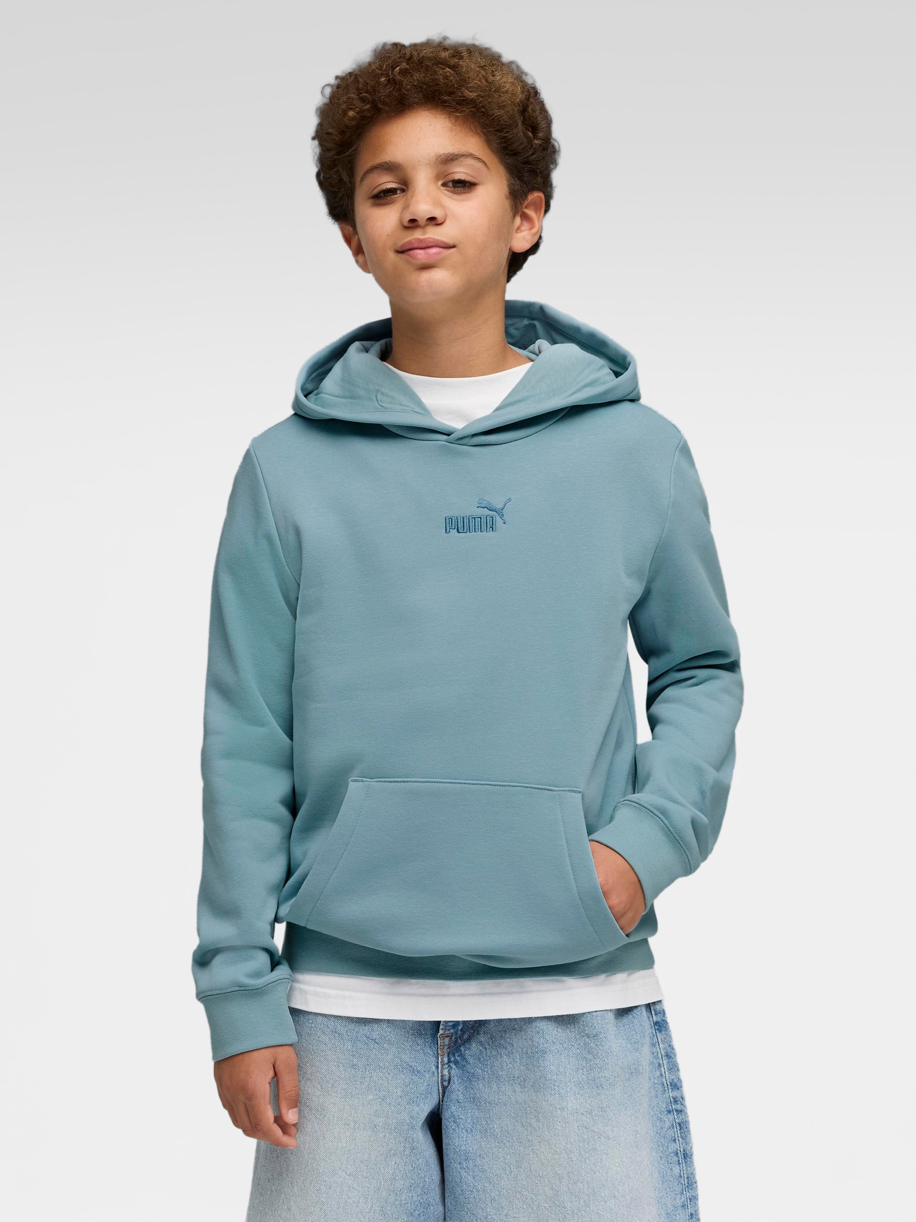 
PUMA, 
J ESS SMALL NO.1 LOGO CENTERED HOODIE FL B, 
Detail 1
