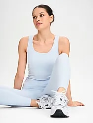 W SOFT FITNESS SINGLET - ICE BLUE Model01 Small1x1
