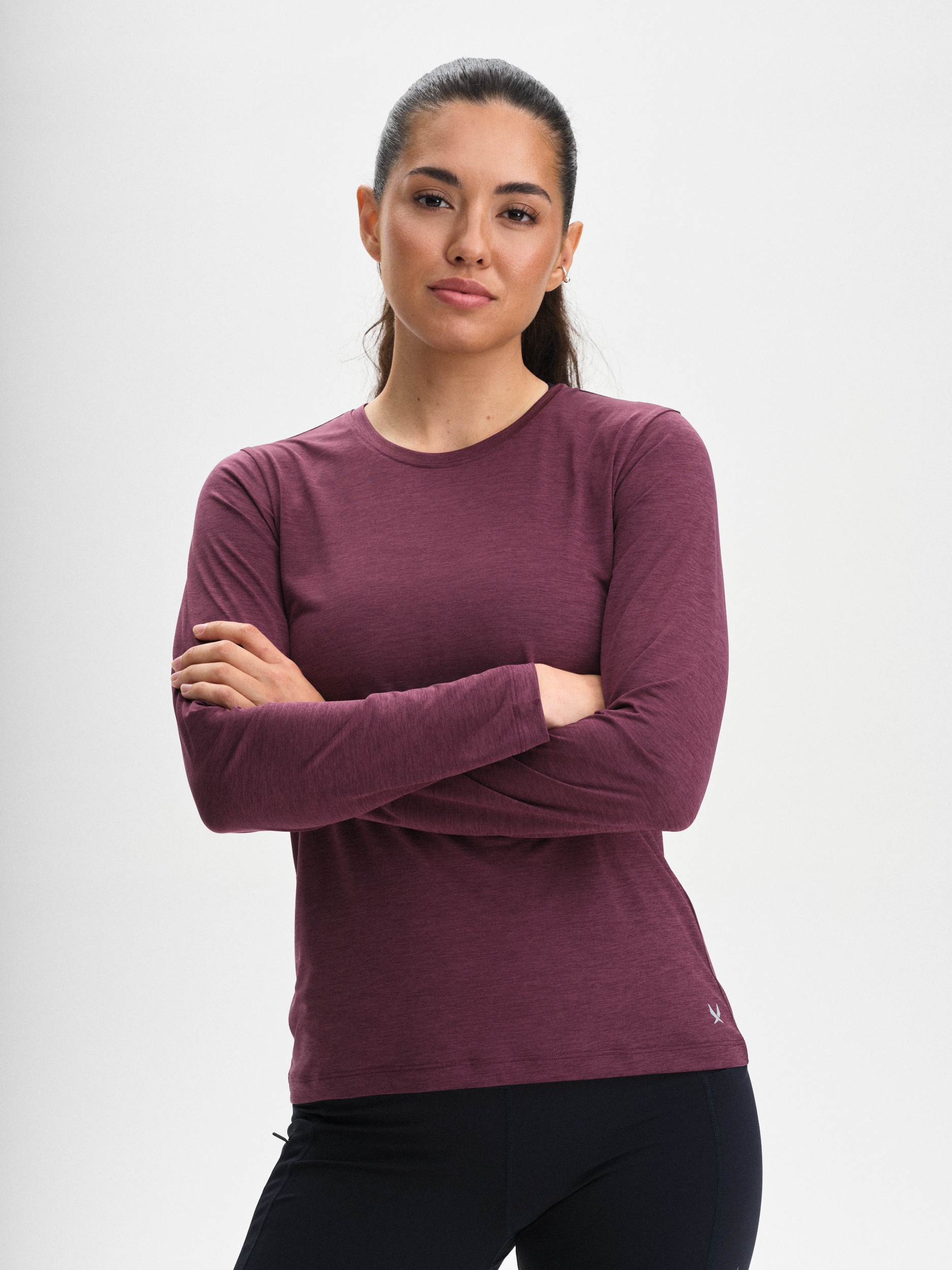 
SOC, 
W Run Long Sleeve Top, 
Detail 1
