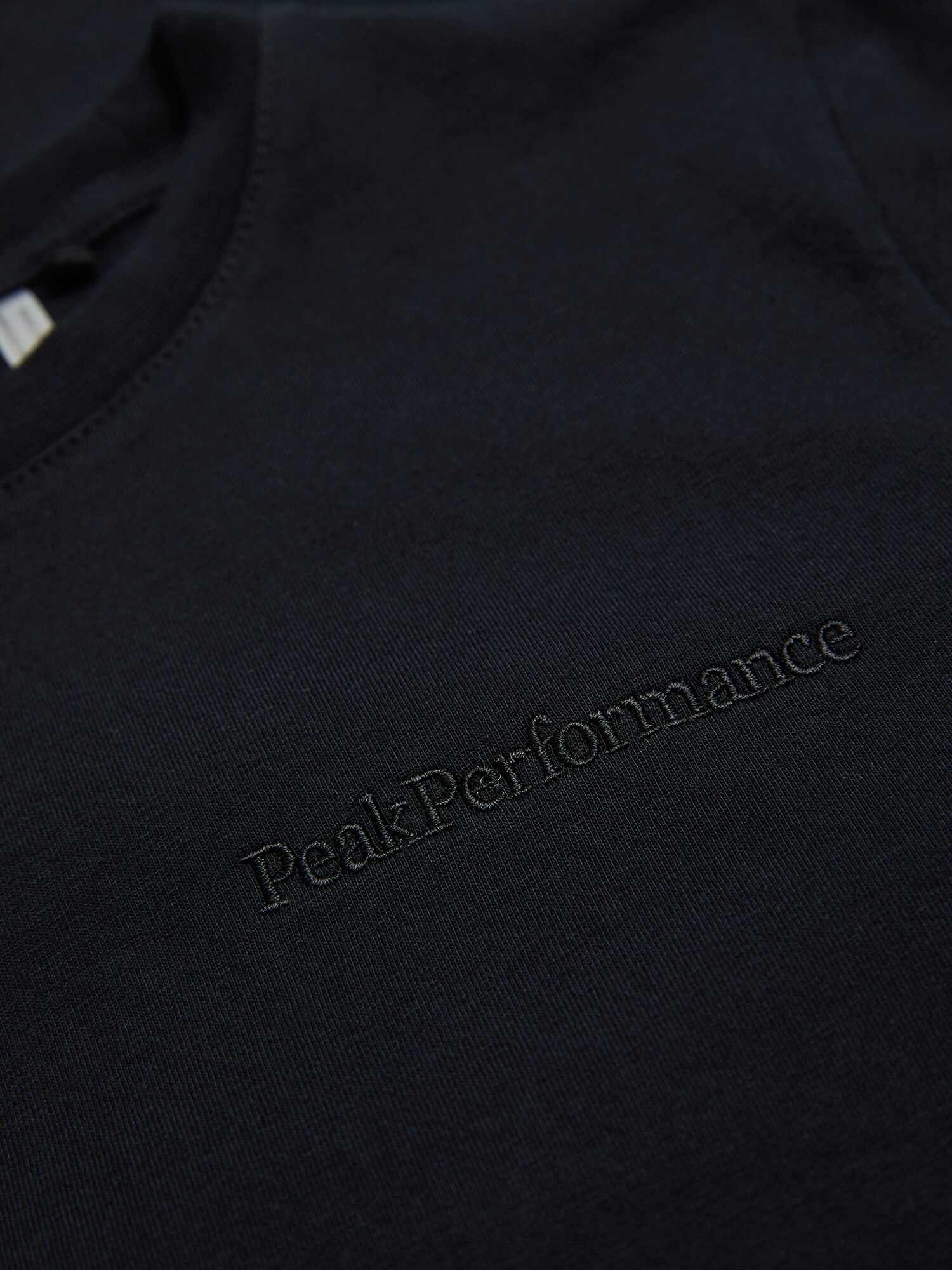 PEAK PERFORMANCE, J ORIGINAL SMALL LOGO TEE