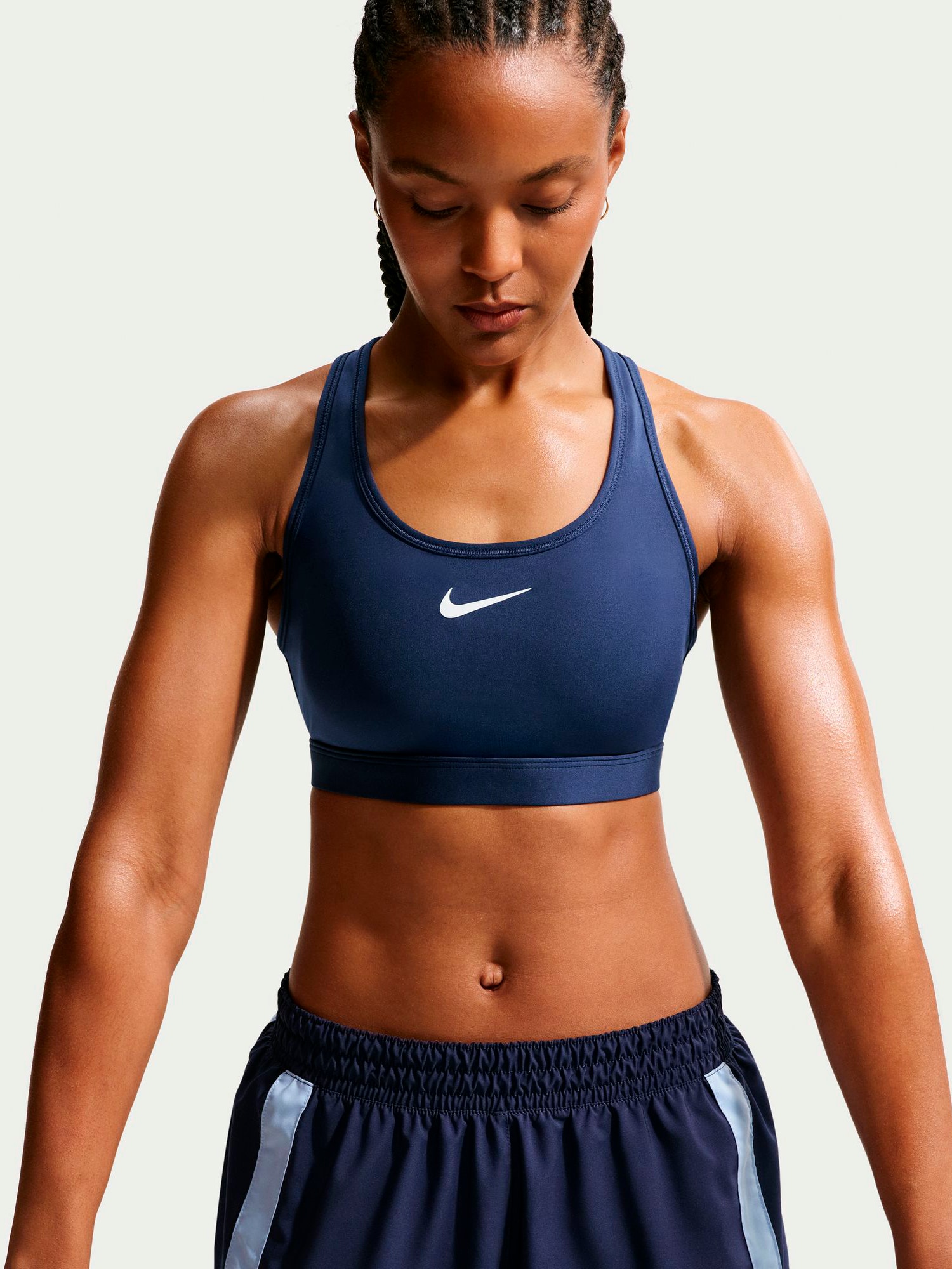 
NIKE, 
W Nk Swsh Med Spt Bra, 
Detail 1

