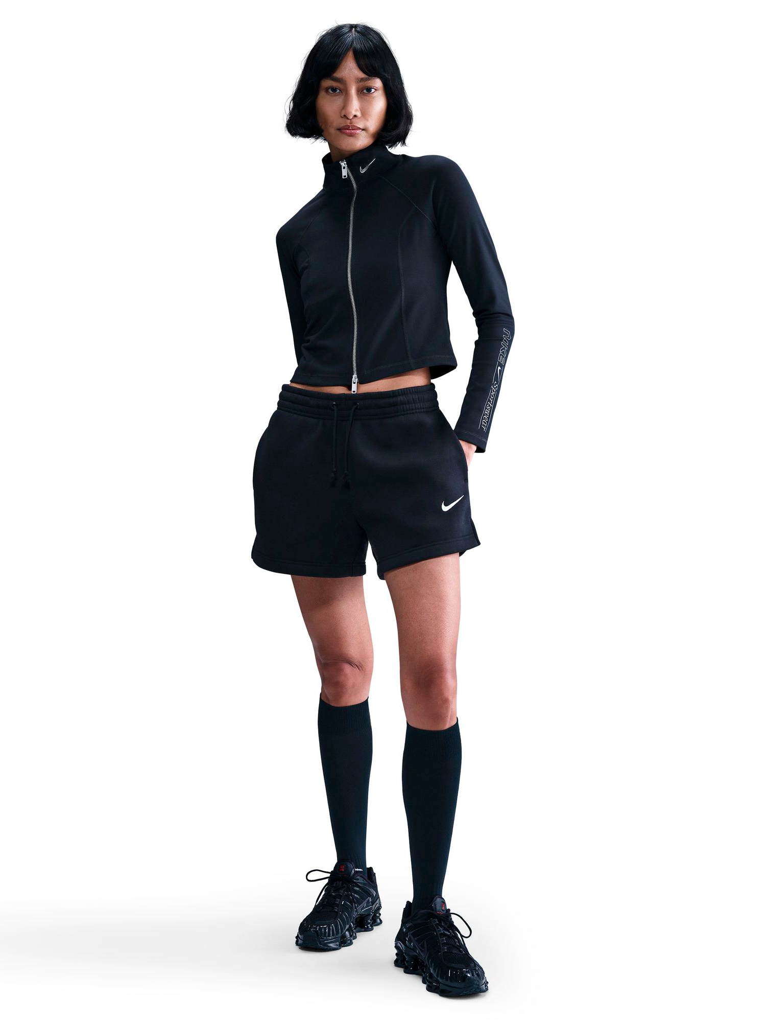 
NIKE, 
W PHOENIX FLEECE MR STD 4IN SHRT, 
Detail 1
