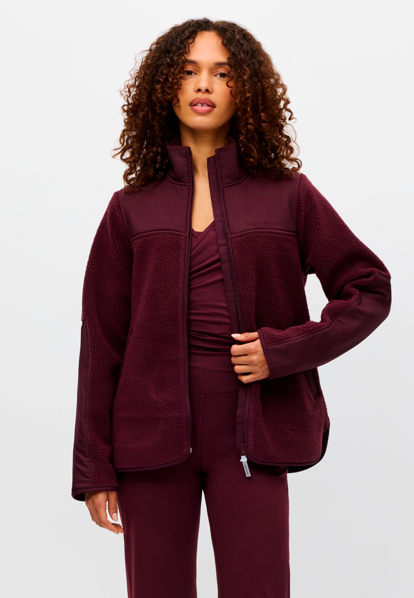 
R&Ouml;HNISCH, 
W Phoebe Pile Jacket, 
Detail 1
