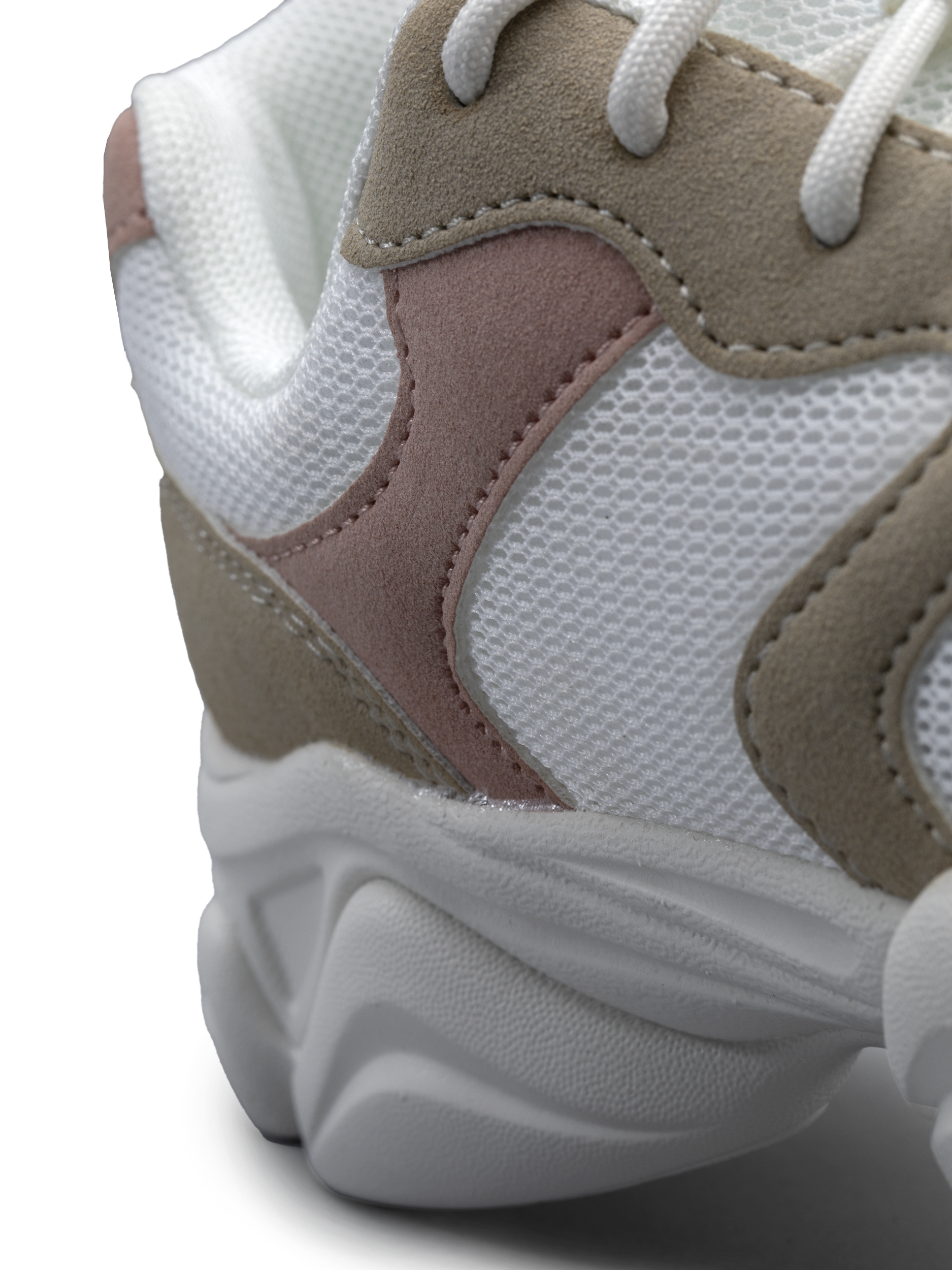 
SOC, 
J On The Move Sneaker, 
Detail 1
