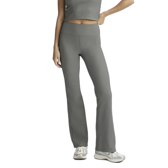 400881104101 RÖHNISCH W Ribbed R Flare Hw Tight 400881104101 RÖHNISCH W Ribbed R Flare Hw Tight Model01 Detail