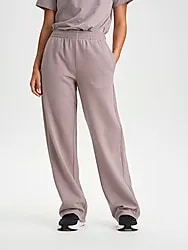 W Core Straight Pant - PURPLE DOVE Model01 Small1x1