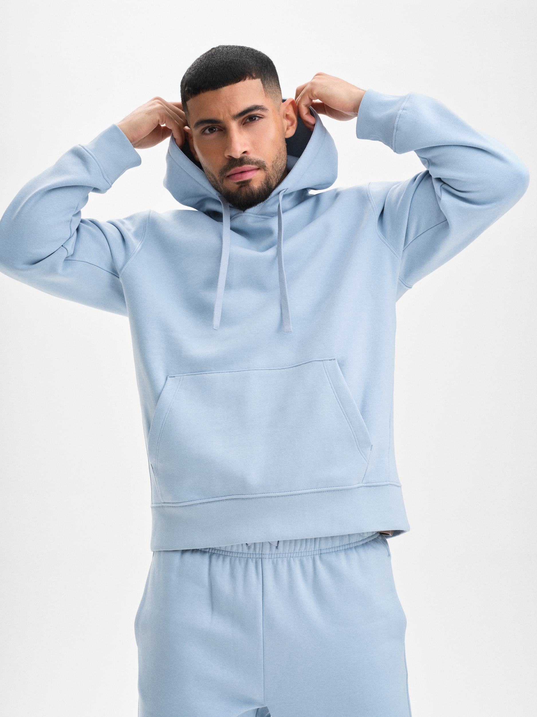 
SOC, 
M CORE SWEAT HOOD, 
Detail 1
