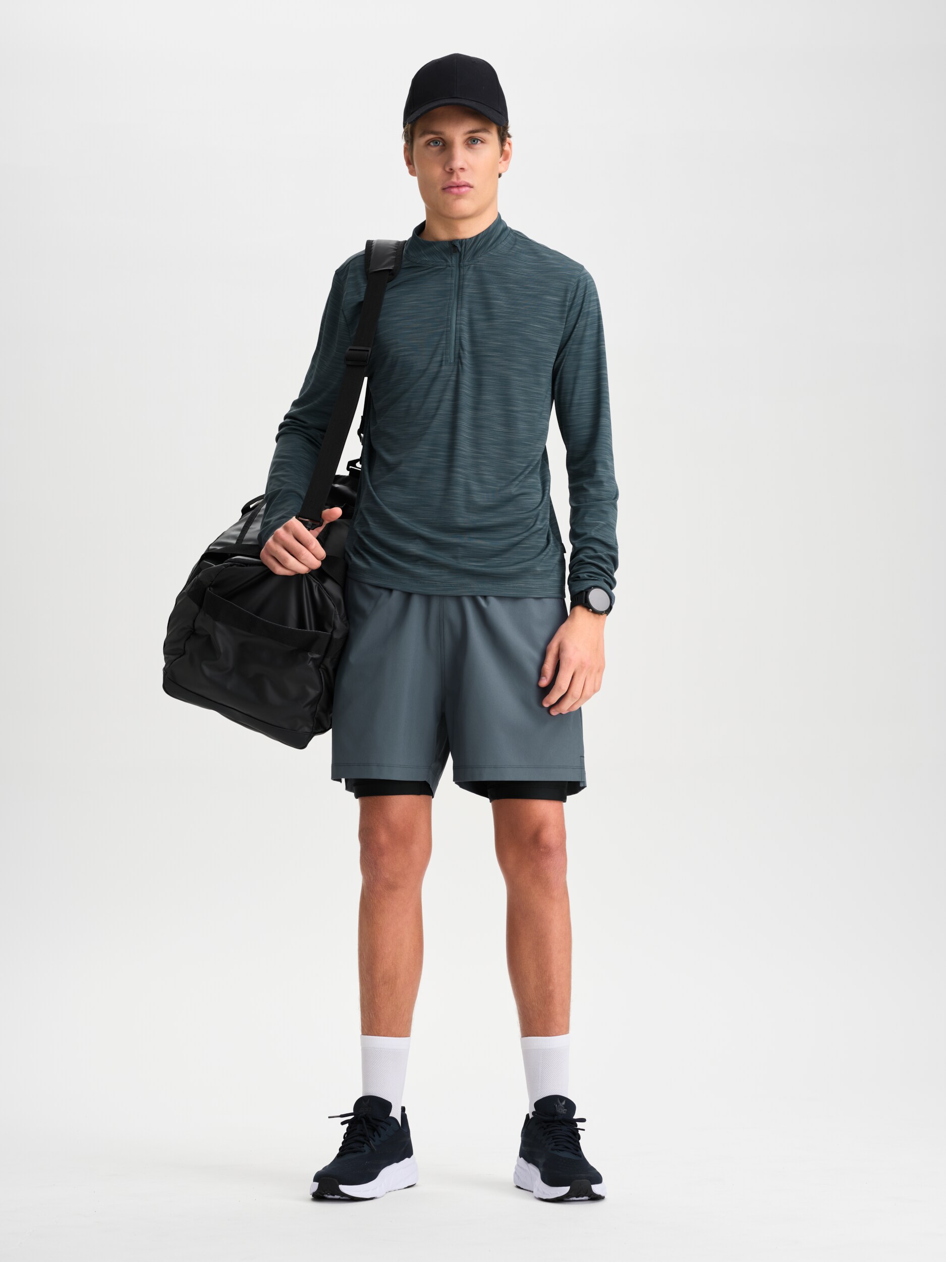 SOC, M TRAIN HALFZIP