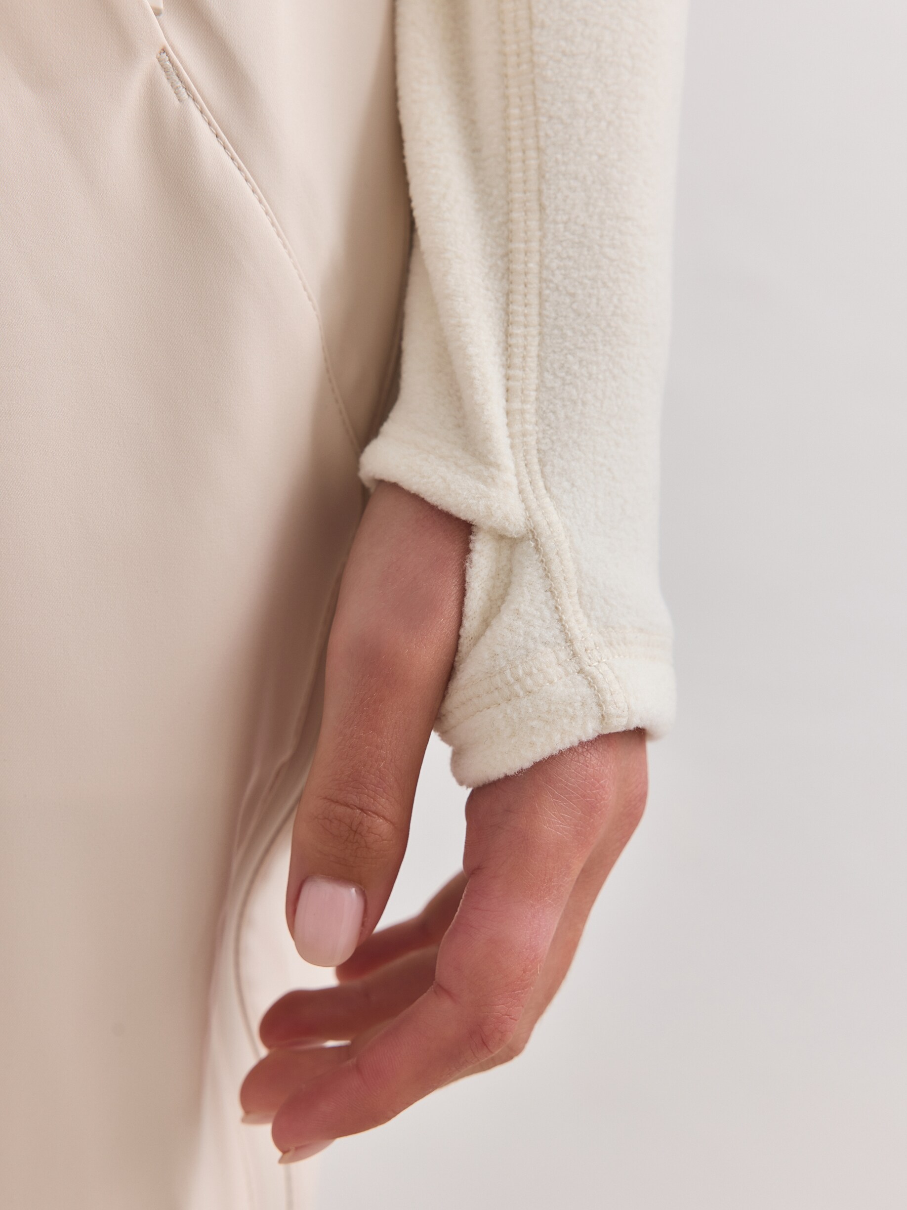 AIM&acute;N, STRETCH FLEECE ZIP JACKET