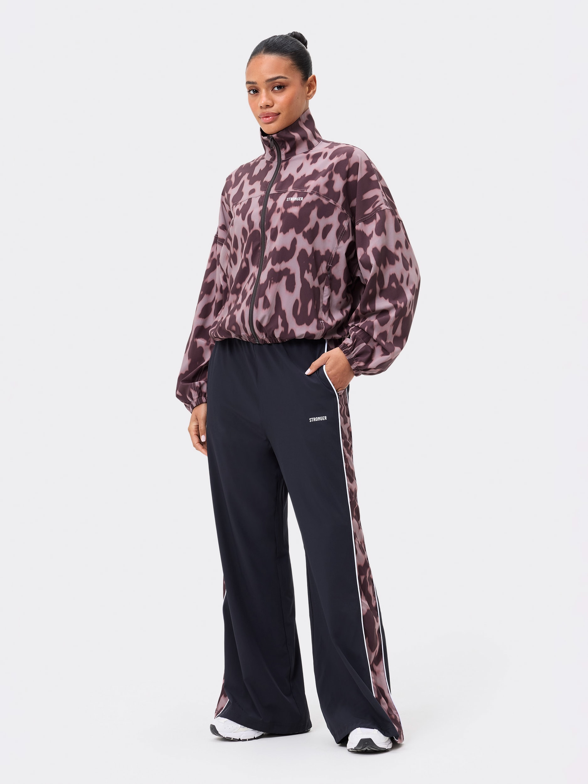 STRONGER, W BREEZY WOVEN JACKET