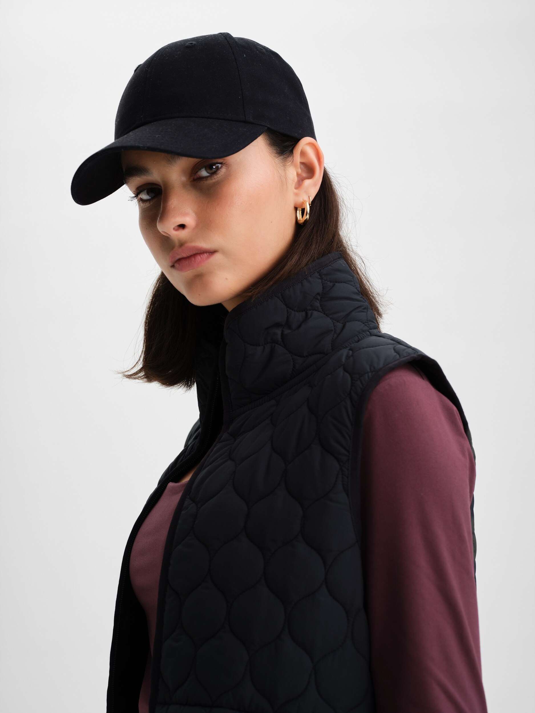 SOC, W Out Long Vest