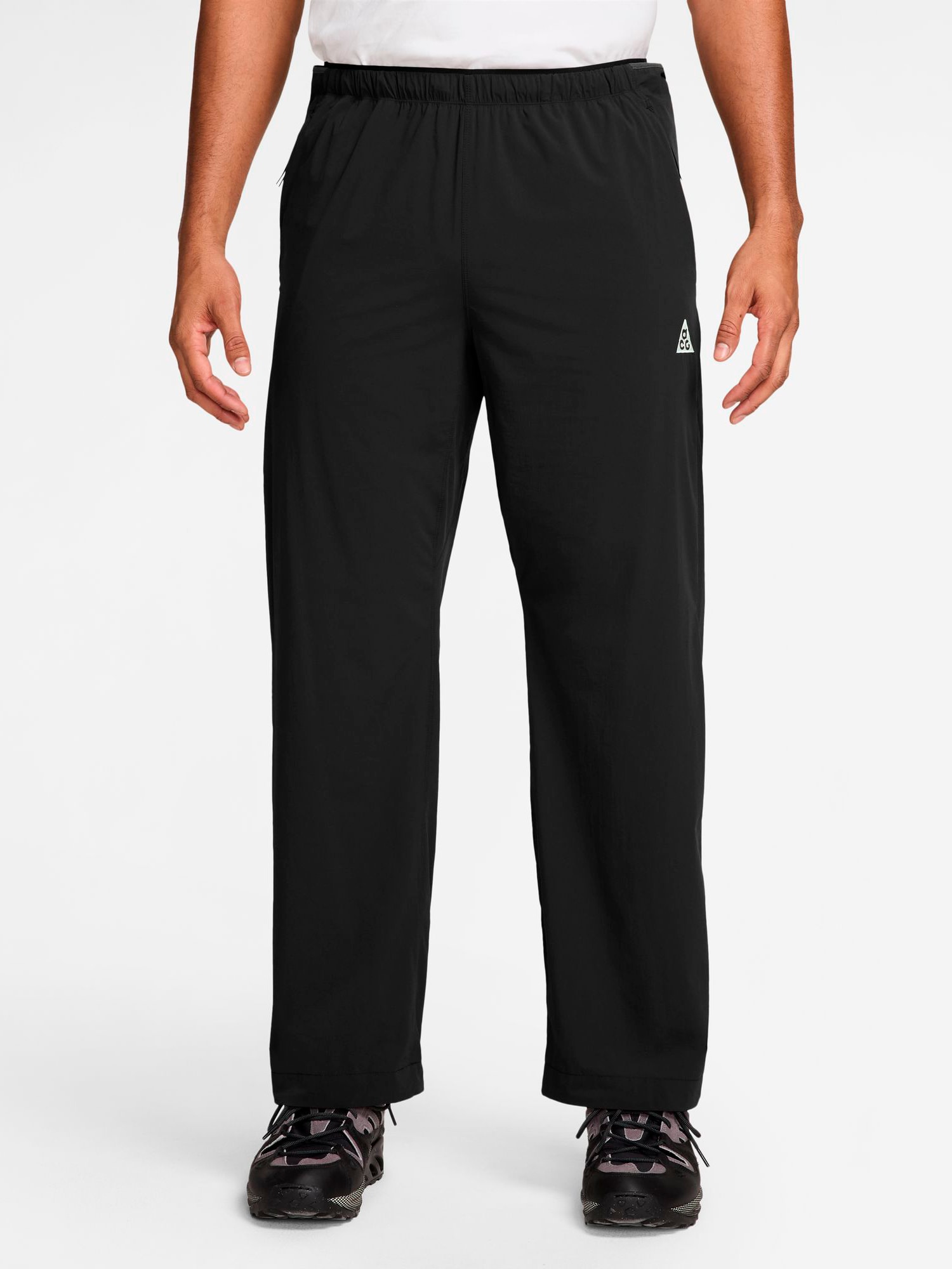 
NIKE, 
M ACG HIGH STAKE, 
Detail 1
