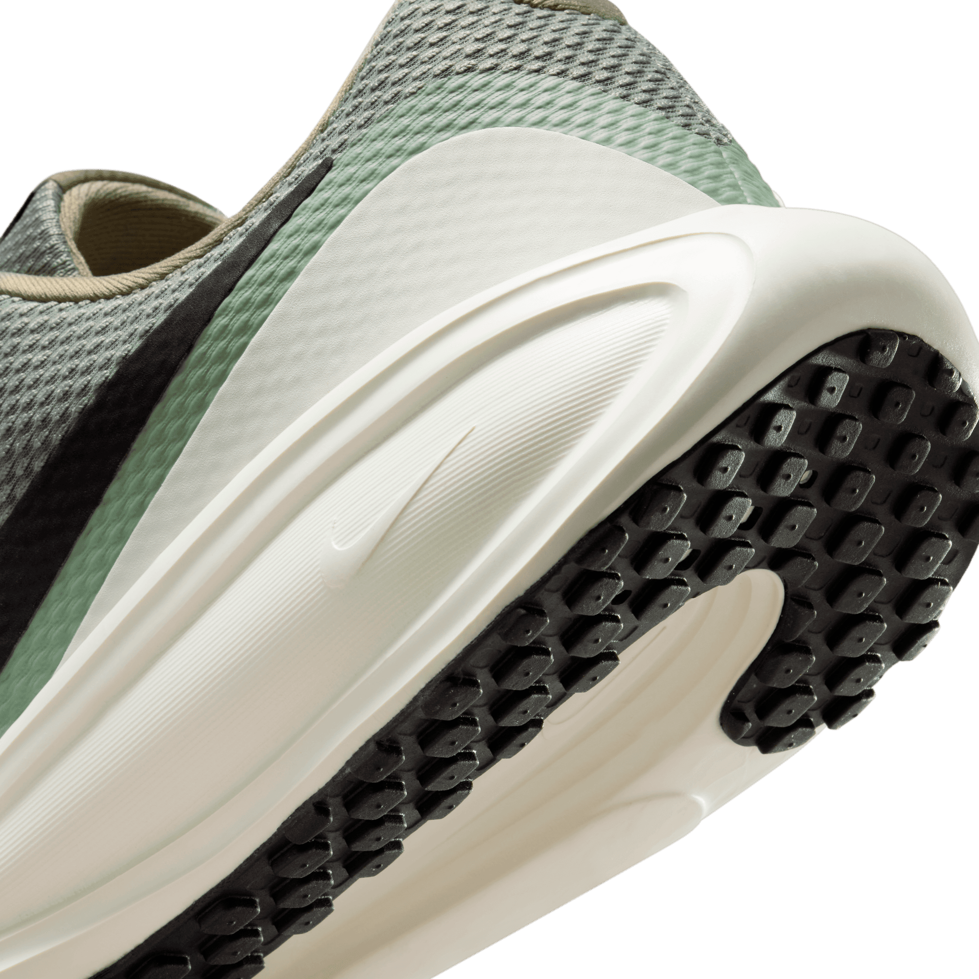 NIKE, M Revolution 8