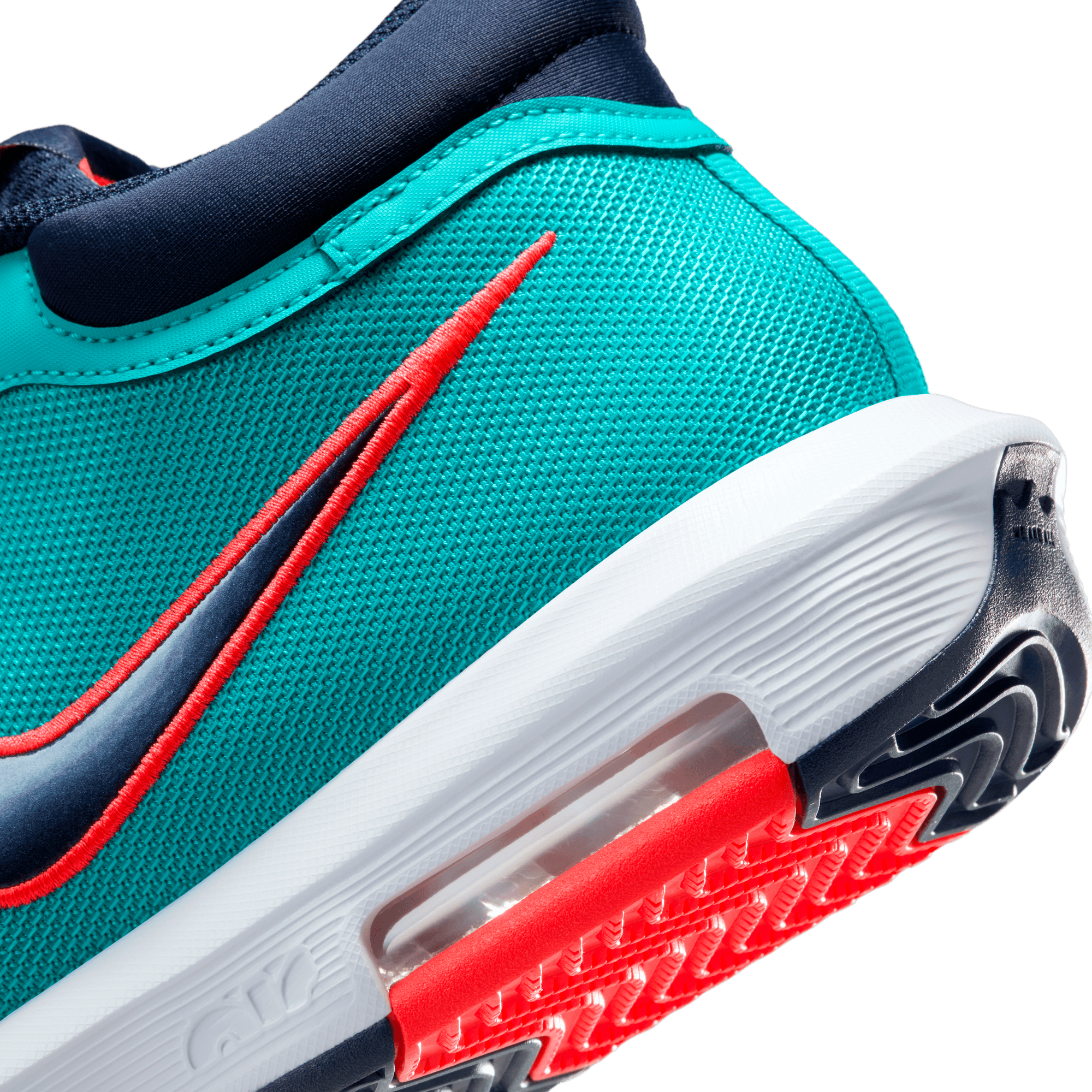 NIKE, LeBron Witness VIII