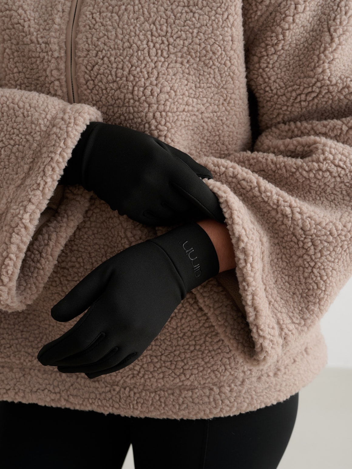 
AIM&acute;N, 
WARMING GLOVES, 
Detail 1
