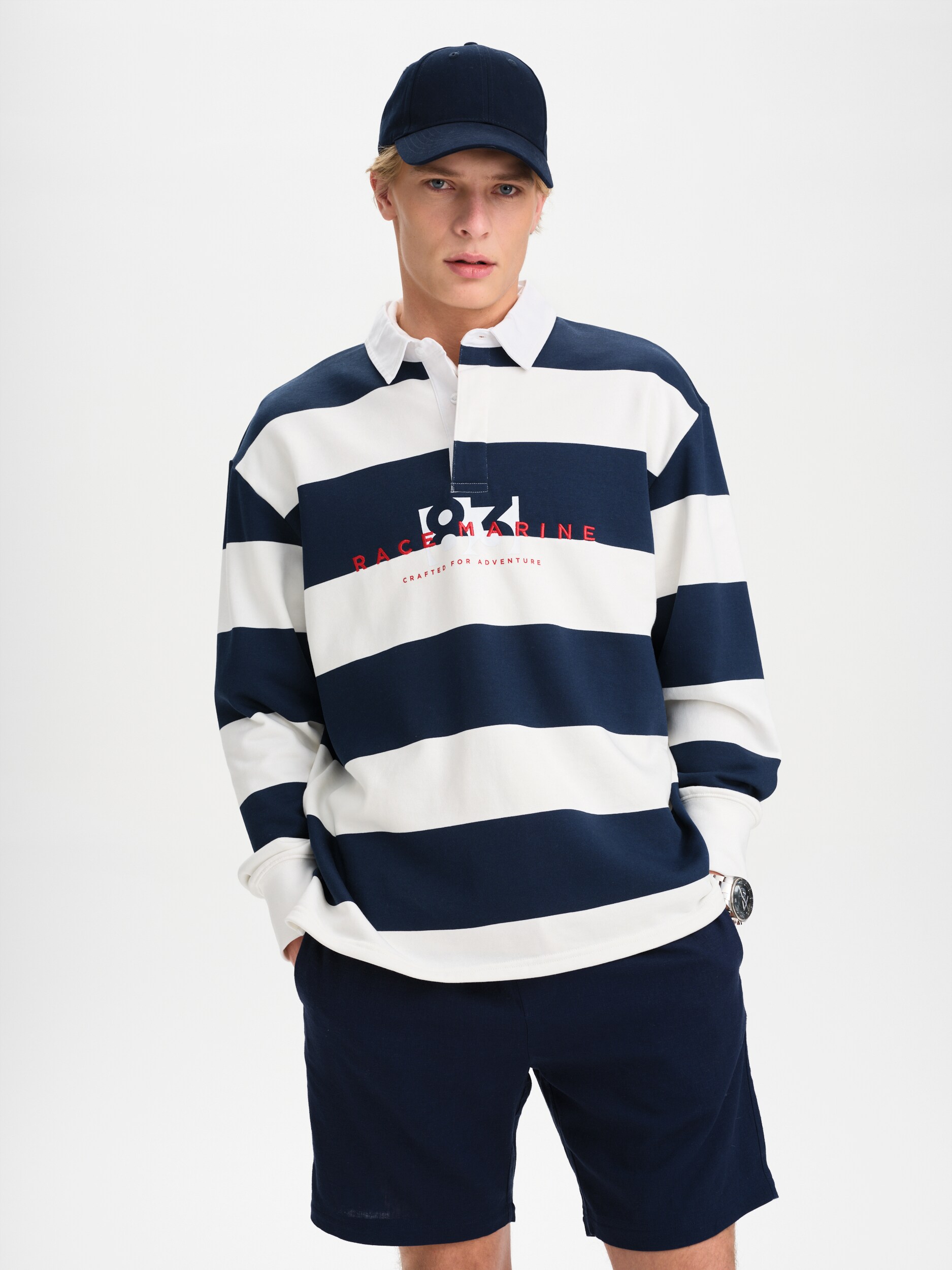 
RACE MARINE, 
M COAST RUGGER, 
Detail 1
