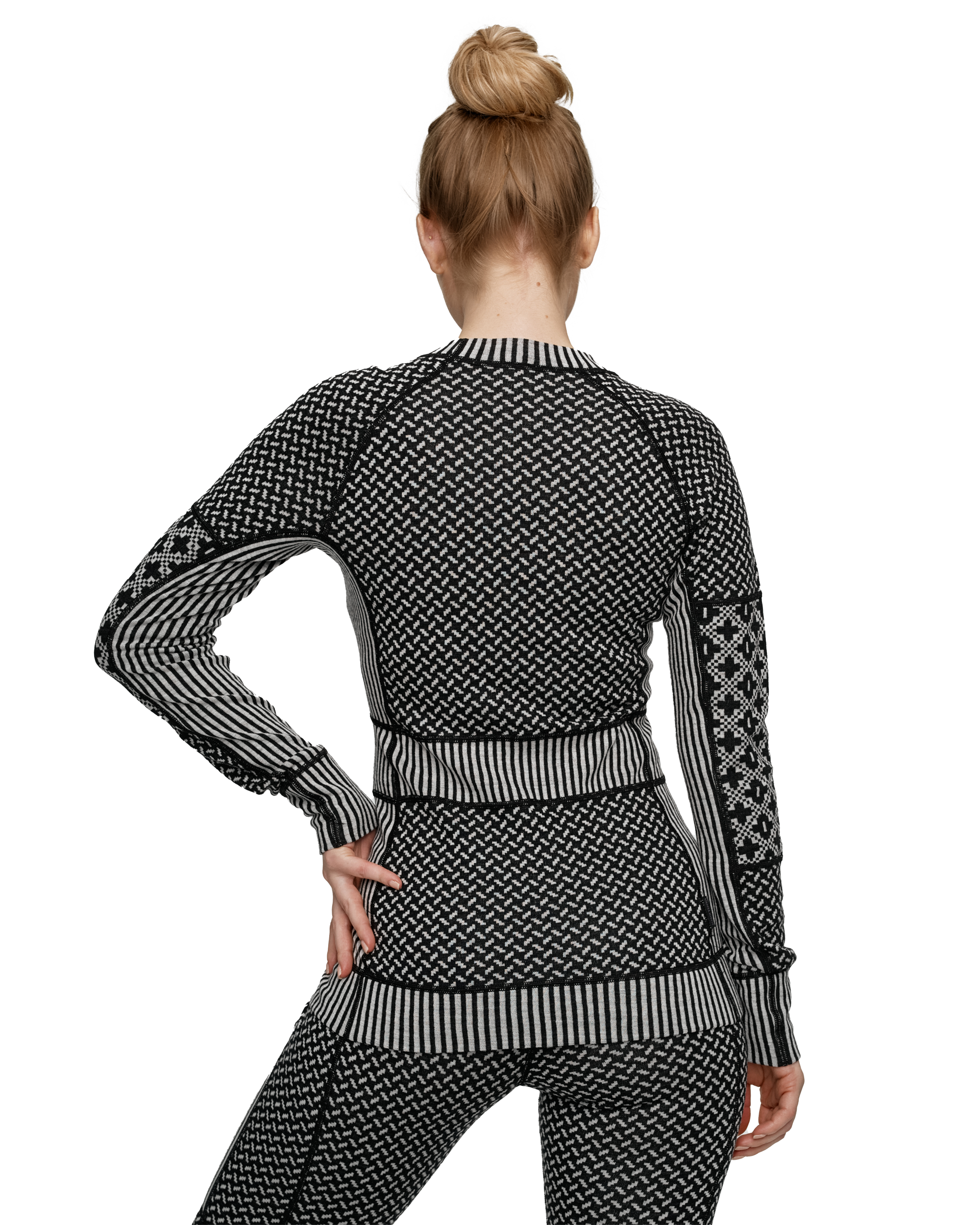 KARI TRAA, W Smekker Ls