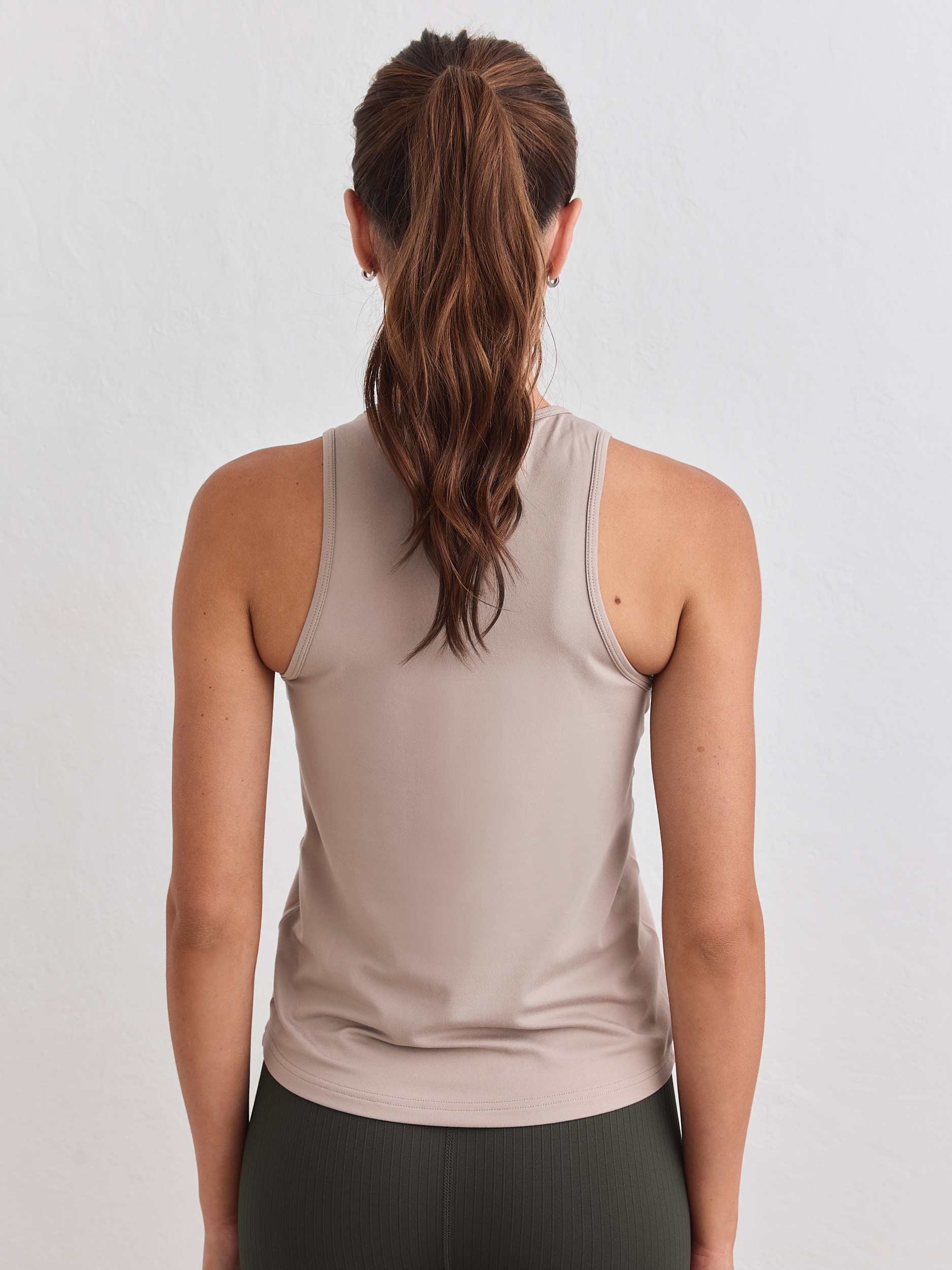 AIM&acute;N, Soft Basic Singlet