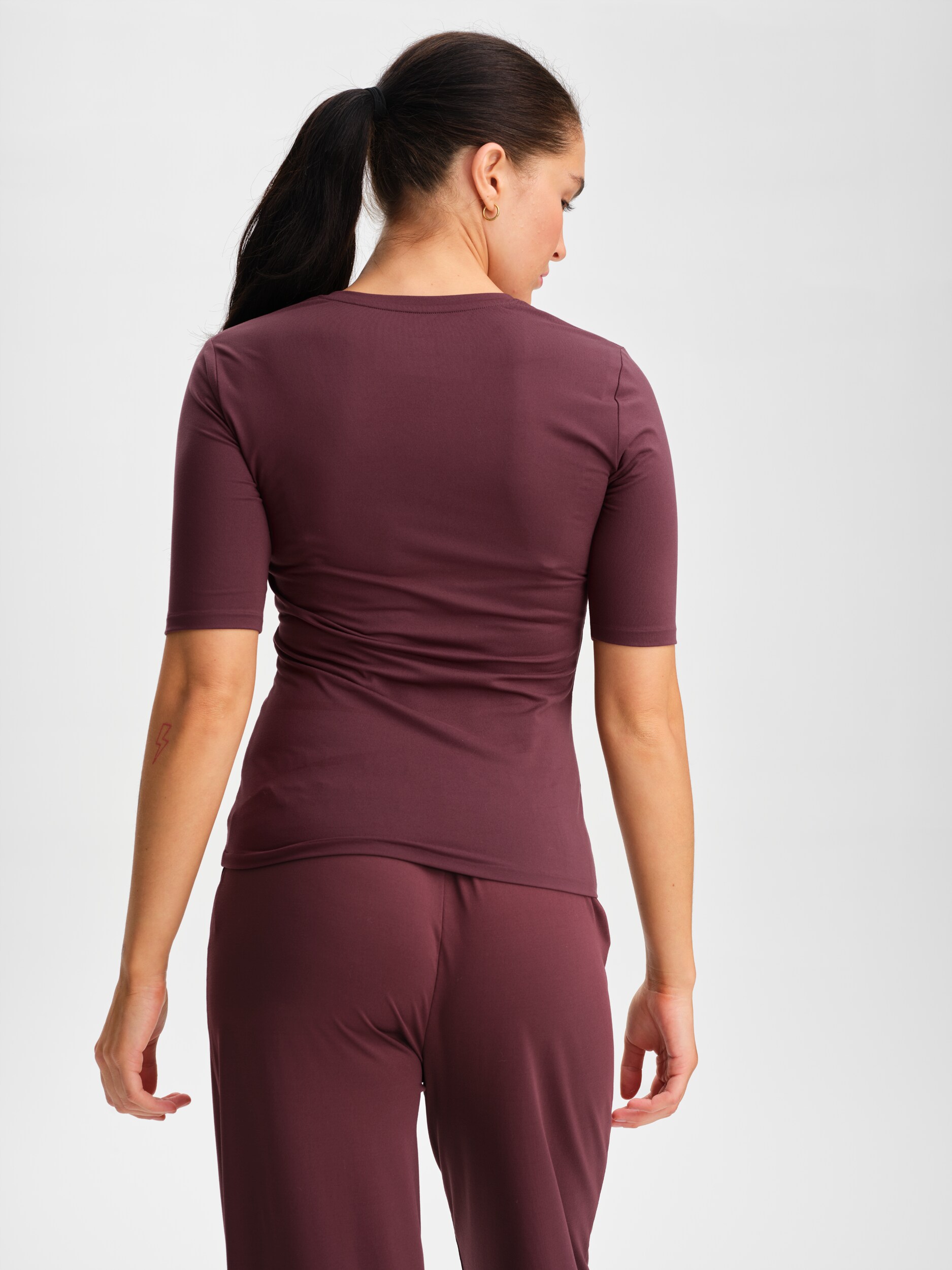 SOC, W Soft Half Sleeve