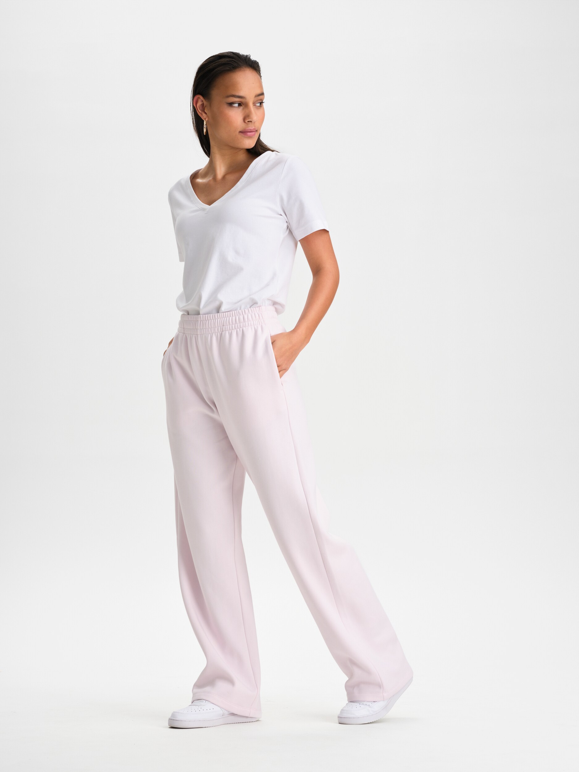 SOC, W REGULAR FIT V-NECK TEE