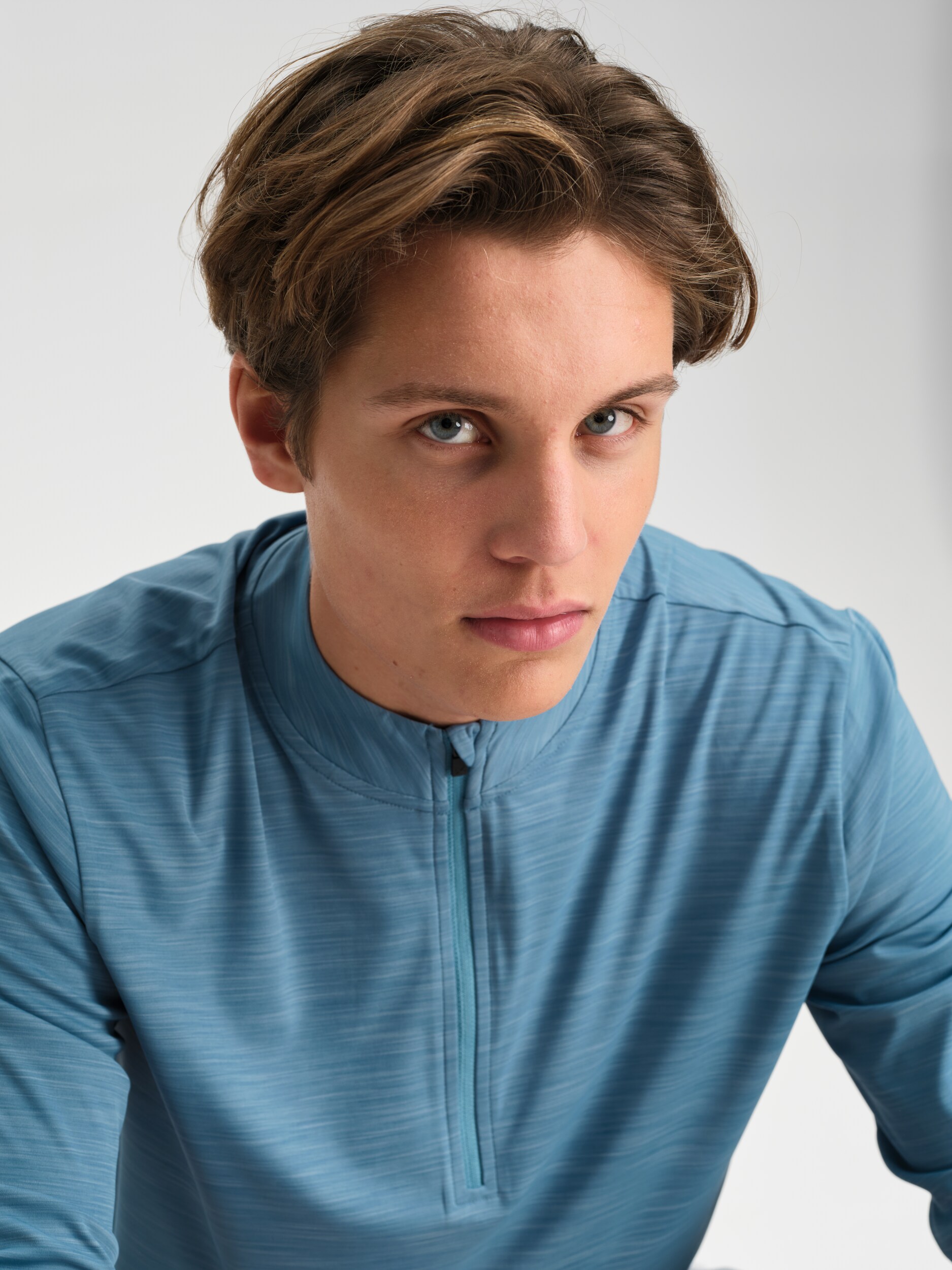 SOC, M TRAIN HALFZIP