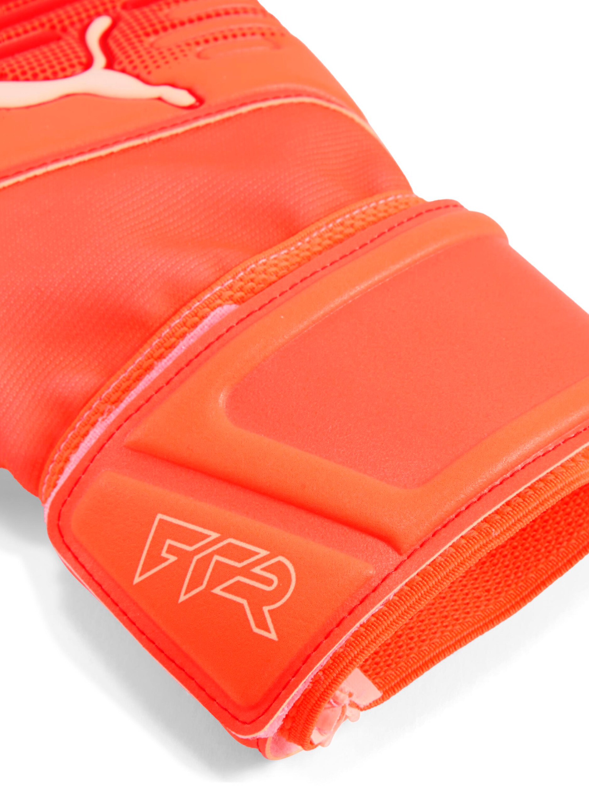 PUMA, FUTURE MATCH NC