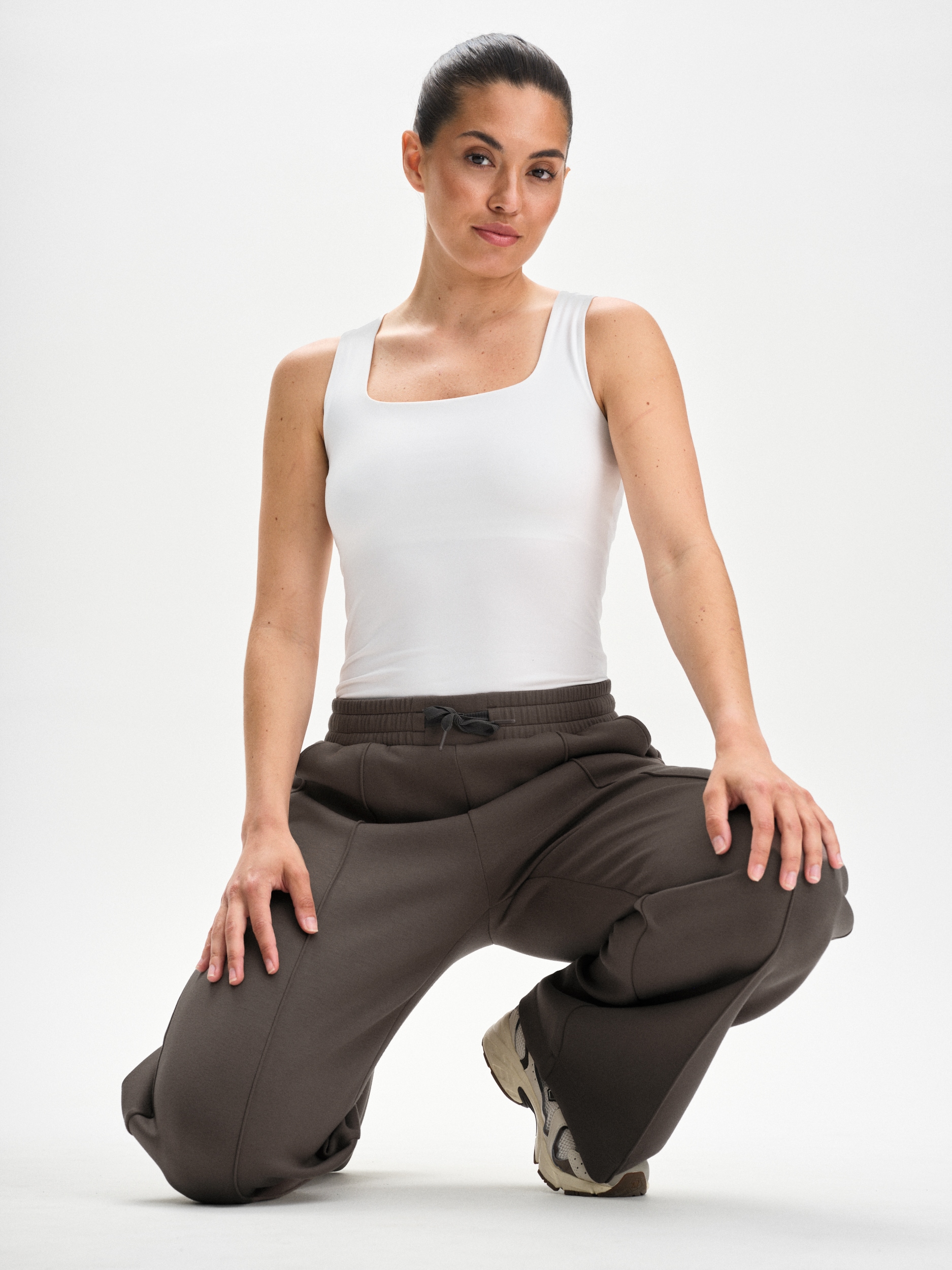 SOC, W Soft Square Singlet