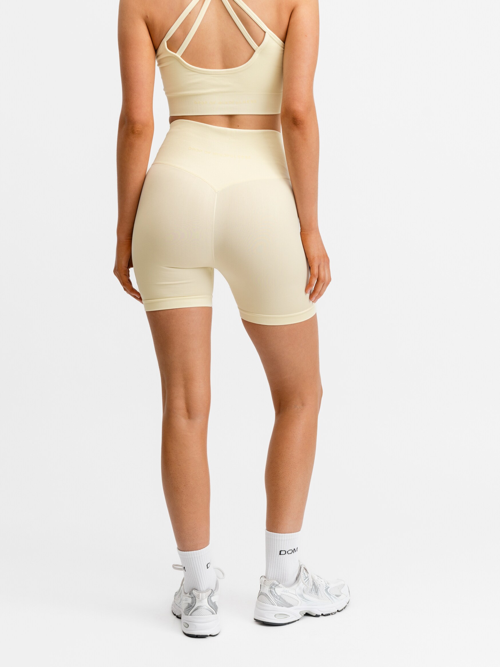 DROP OF MINDFULNESS, SIGNATURE SEAMLESS BIKE SHORTS